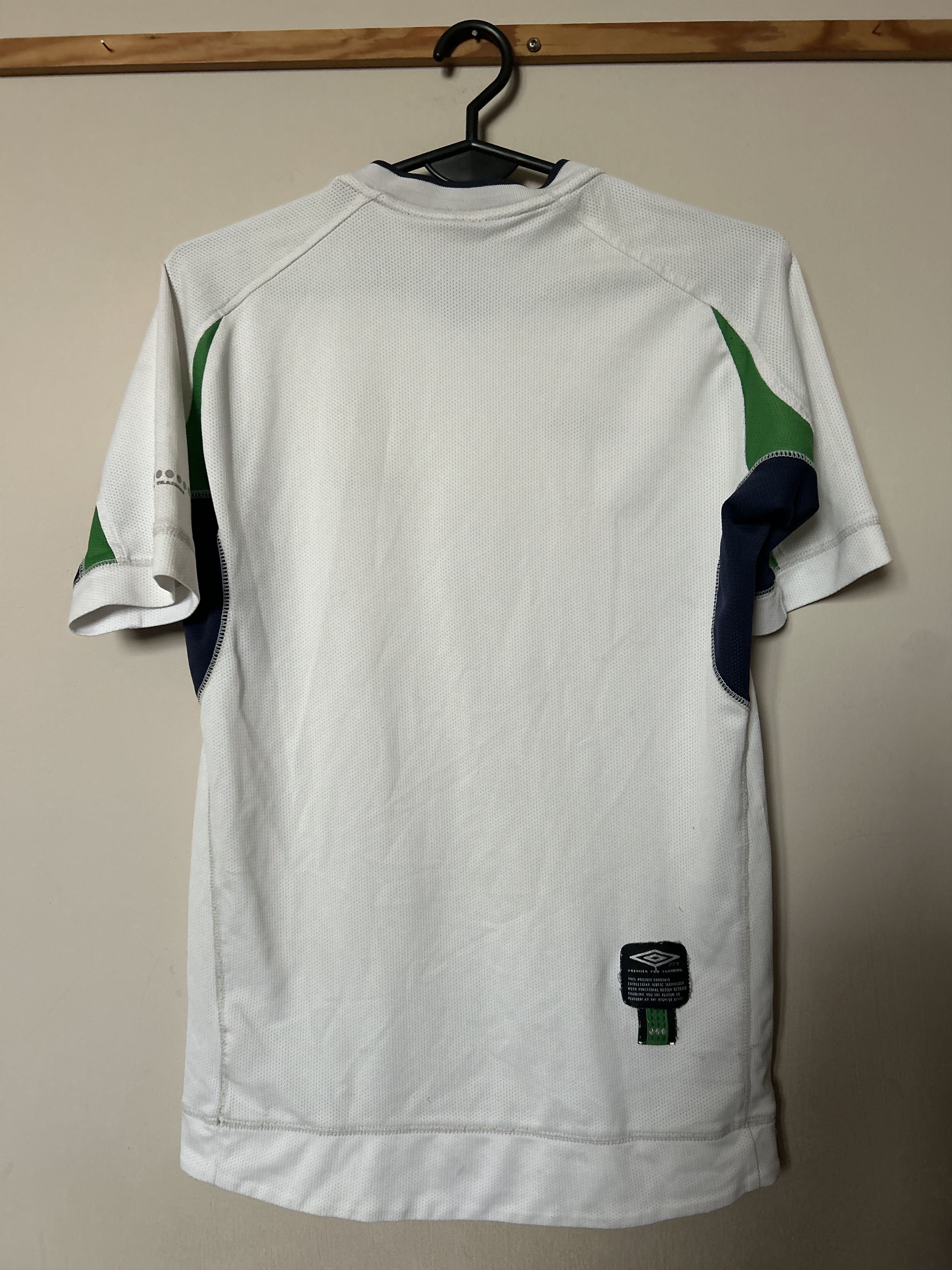 Umbro Vintage IRELAND - 2001 - 2002 - S - Umbro - UNIQUE Size US S / EU 44-46 / 1 - 2 Thumbnail
