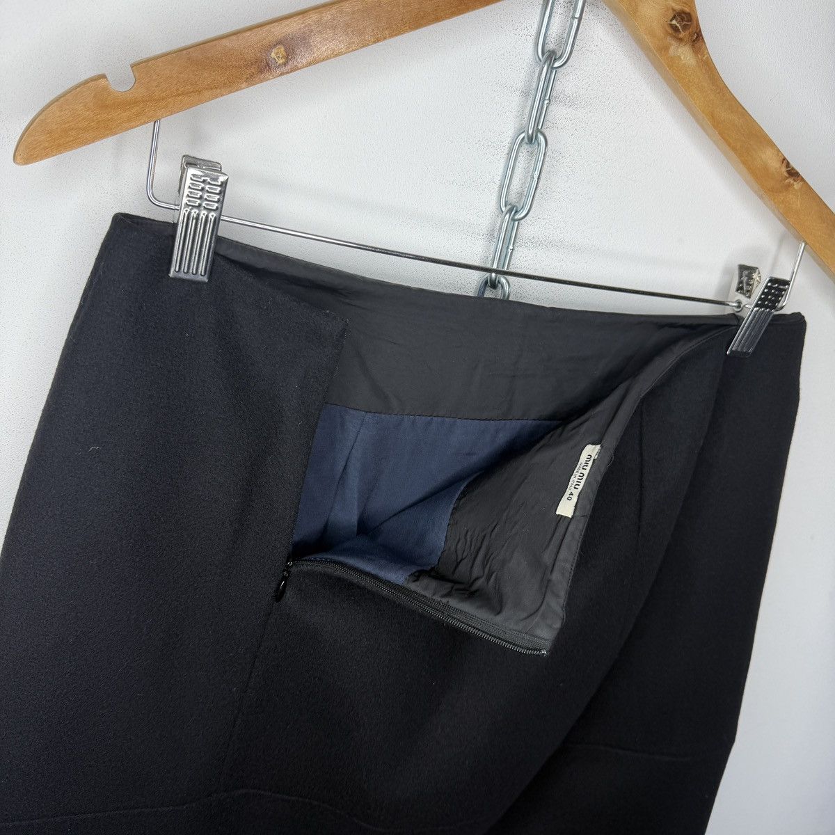 Miu Miu Miu Miu Mini Wool Skirt Black Size 28" / US 6 / IT 42 - 9 Thumbnail