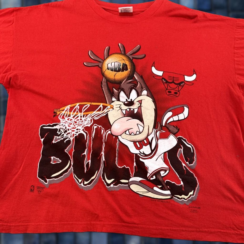 NBA VINTAGE Chicago Bulls League Leader T-Shirt Mens 1990s 90s Graphic Print Taz Red Cotton Short Sleeve Crew Neck Boxy Size L Size US L / EU 52-54 / 3 - 1 Thumbnail