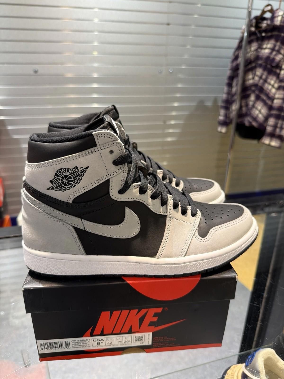 Jordan Brand Size 8.5 - Jordan 1 Retro OG High Shadow 2.0 (555088 035) Size US 8.5 / EU 41-42 - 2 Thumbnail