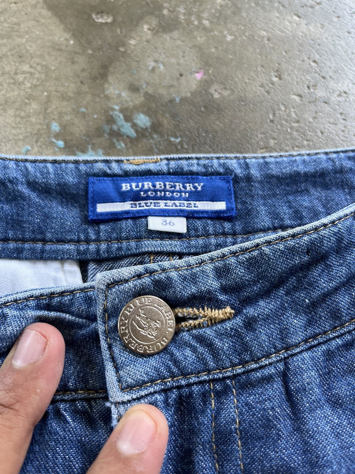 Burberry × Denime × Designer 🔥Burberrys’s Denime Down Leg Novacheck Size 36" / US 14 / IT 50 - 6 Thumbnail