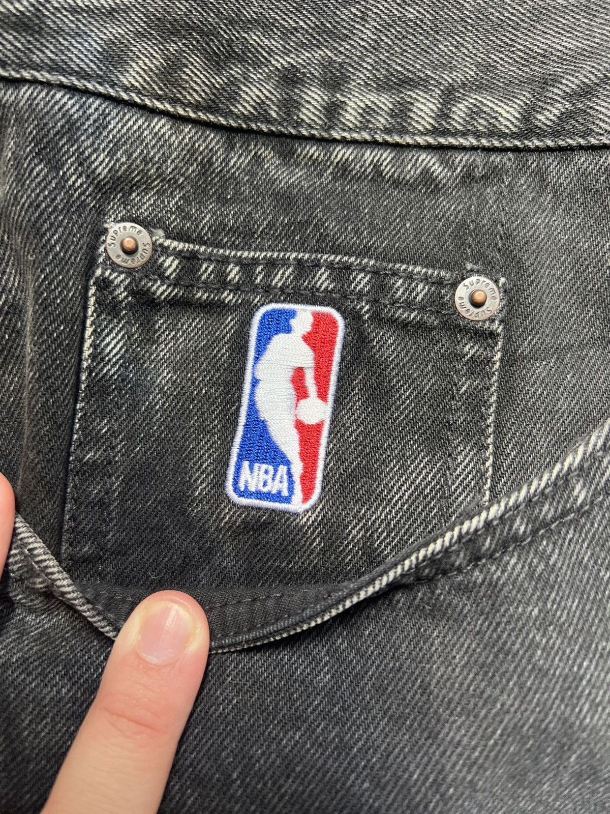 Mitchell & Ness × Supreme Supreme Mitchell & Ness Washington Bullets Denim Short Black Size US 38 / EU 54 - 5 Thumbnail