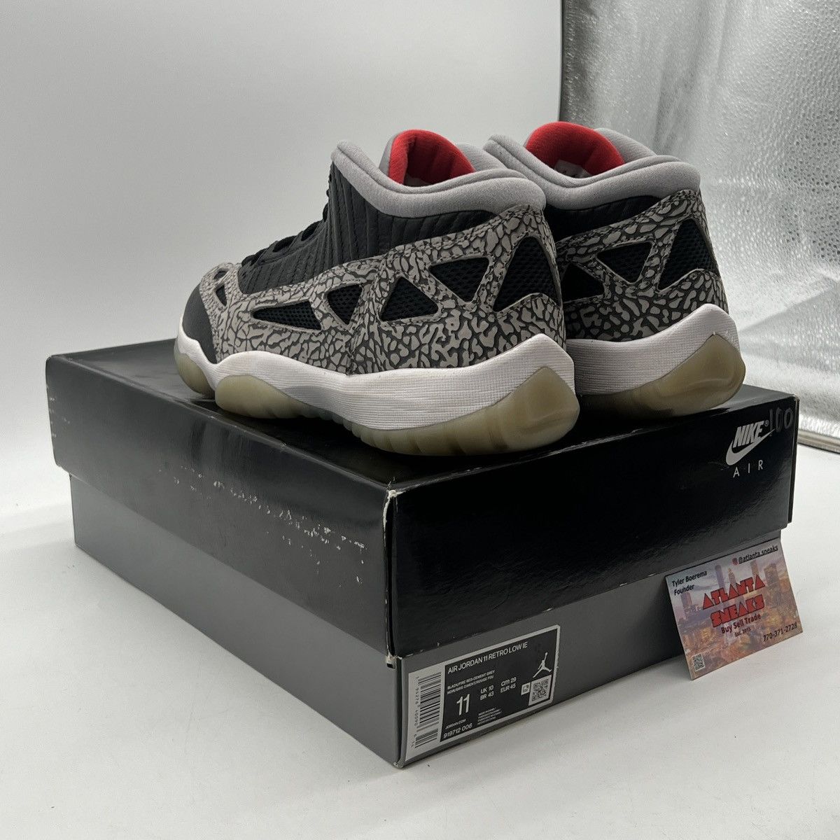 Jordan Brand Air Jordan 11 low IE black cement Size US 11 / EU 44 - 4 Thumbnail