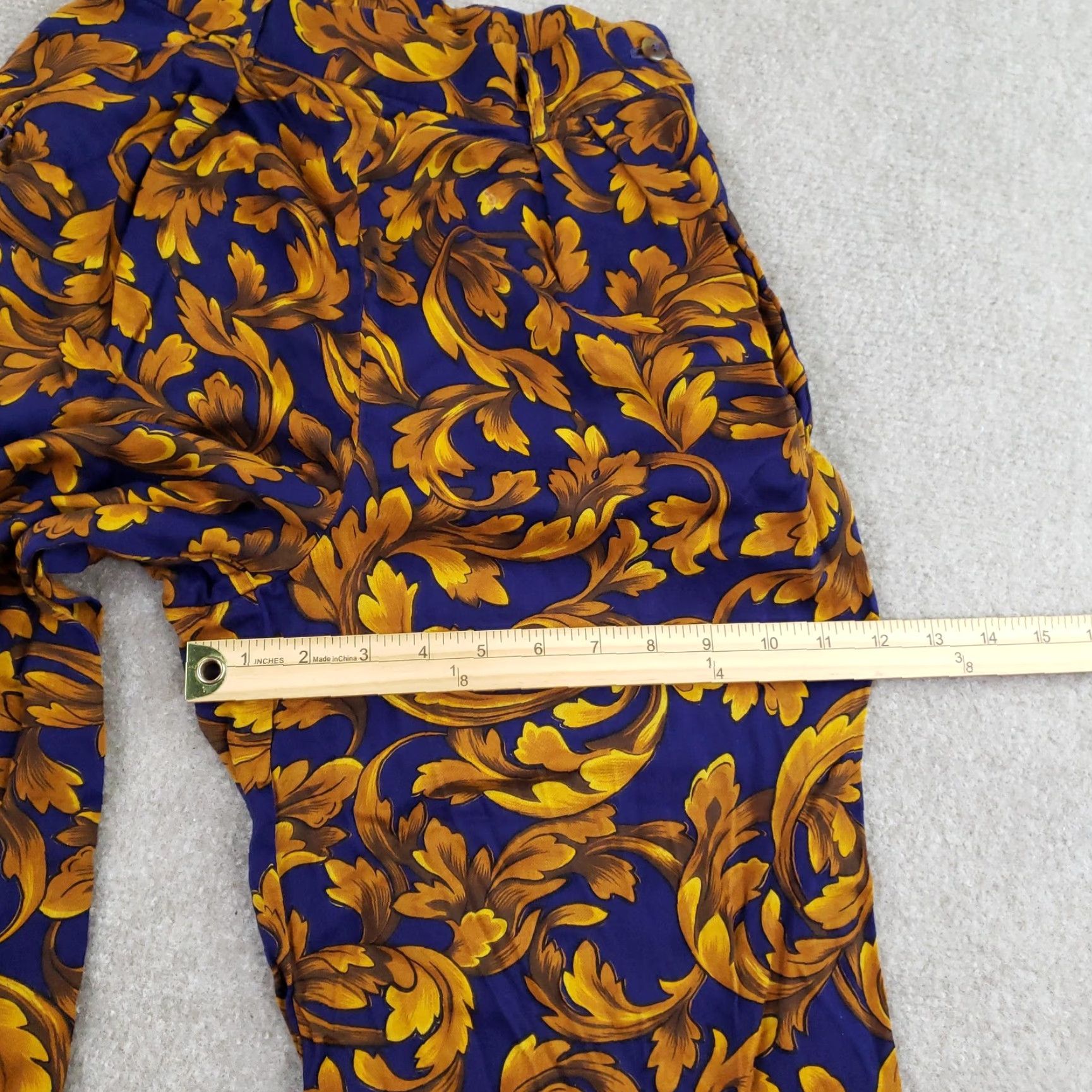 Vintage Vintage Breeches Pants Womens 8 Blue Gold Baroque Print High Rise 90s Rayon Pants Womens Blue Gold Baroque Print High Rise 90s Rayon Size 30" / US 8 / IT 44 - 5 Thumbnail