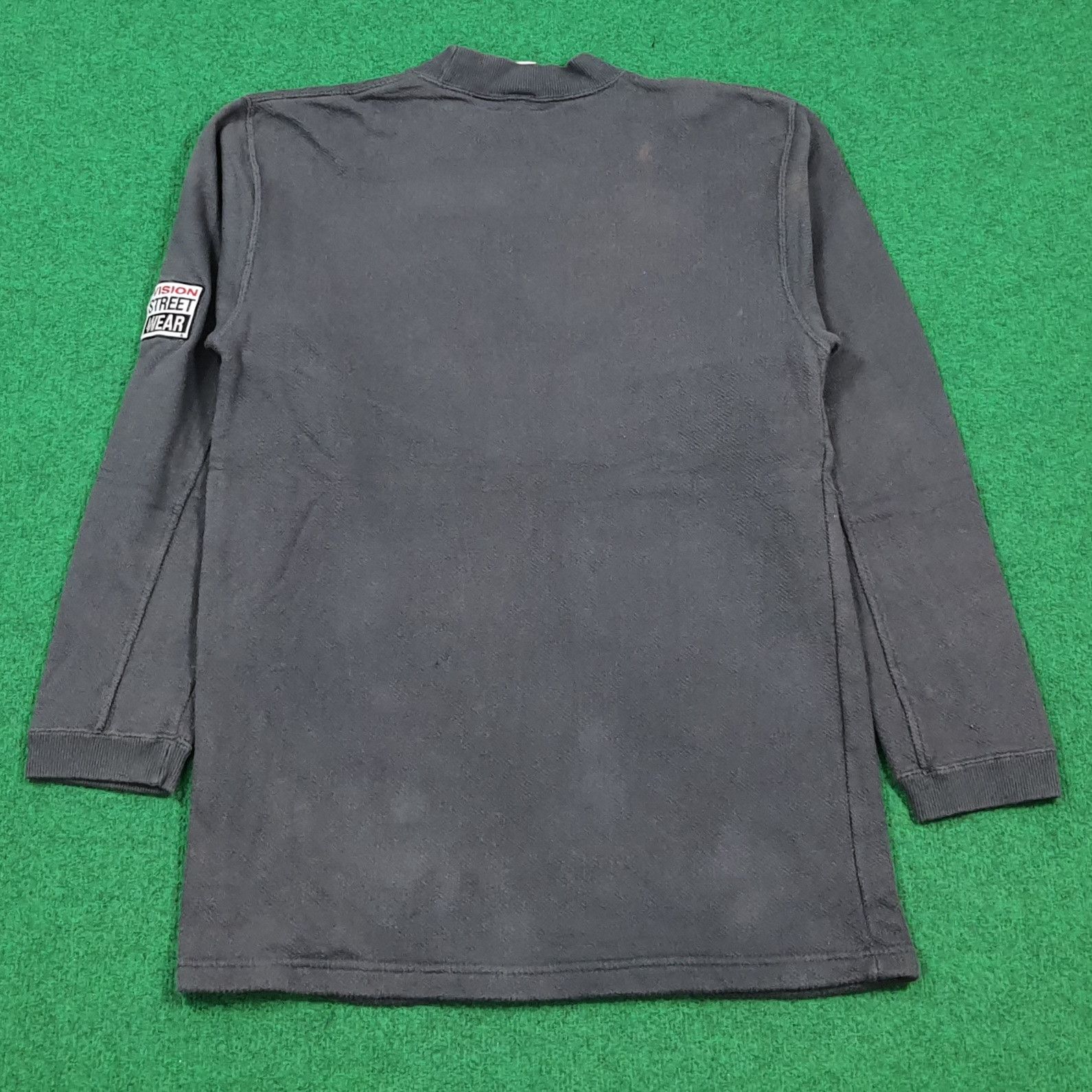 Vision Streetwear Vintage Vision Streetwear Long Sleeve Tshirt Size US M / EU 48-50 / 2 - 3 Thumbnail