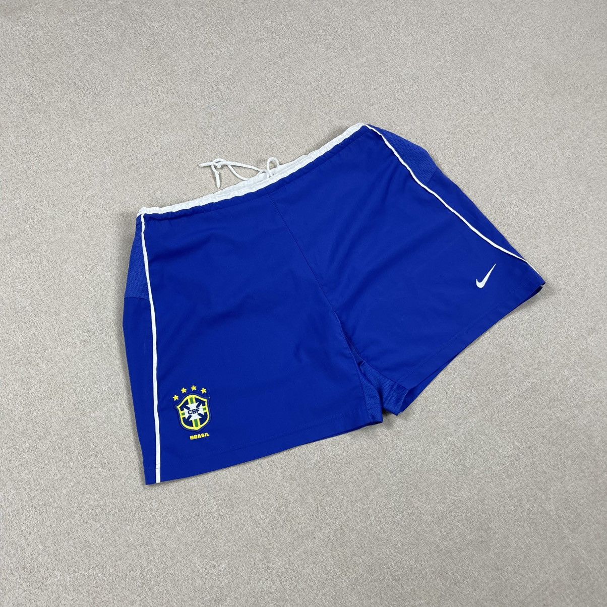 Nike × Vintage VINTAGE NIKE BRASIL SOCCER SHORTS 90s BLOKE CORE Size US 34 / EU 50 - 2 Thumbnail