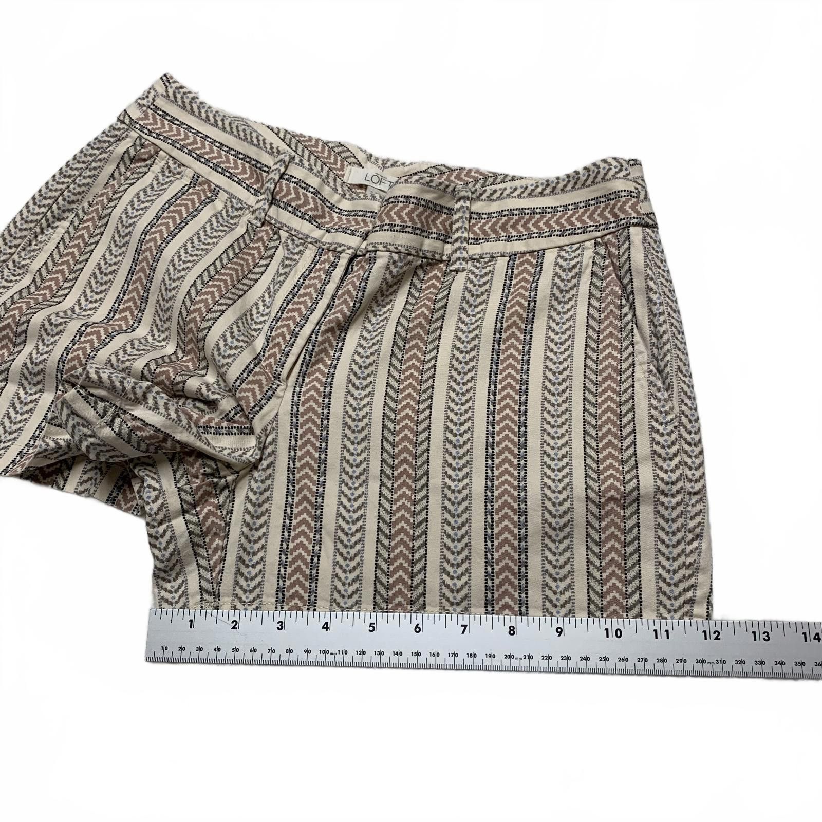 Other LOFT Women's Sz 2 Neutral Beige Vertical Striped Shorts Size 26" / US 2 / IT 38 - 10 Thumbnail