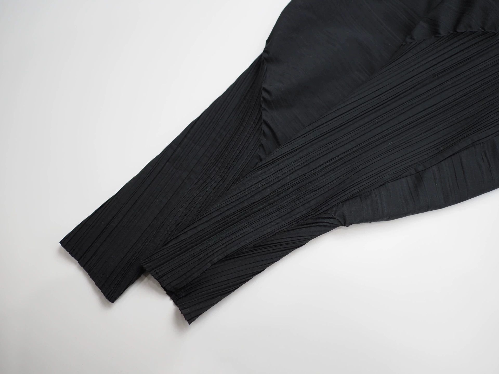 Jil Sander Jil Sander black pleated long-sleeved top. Size S / US 4 / IT 40 - 3 Thumbnail