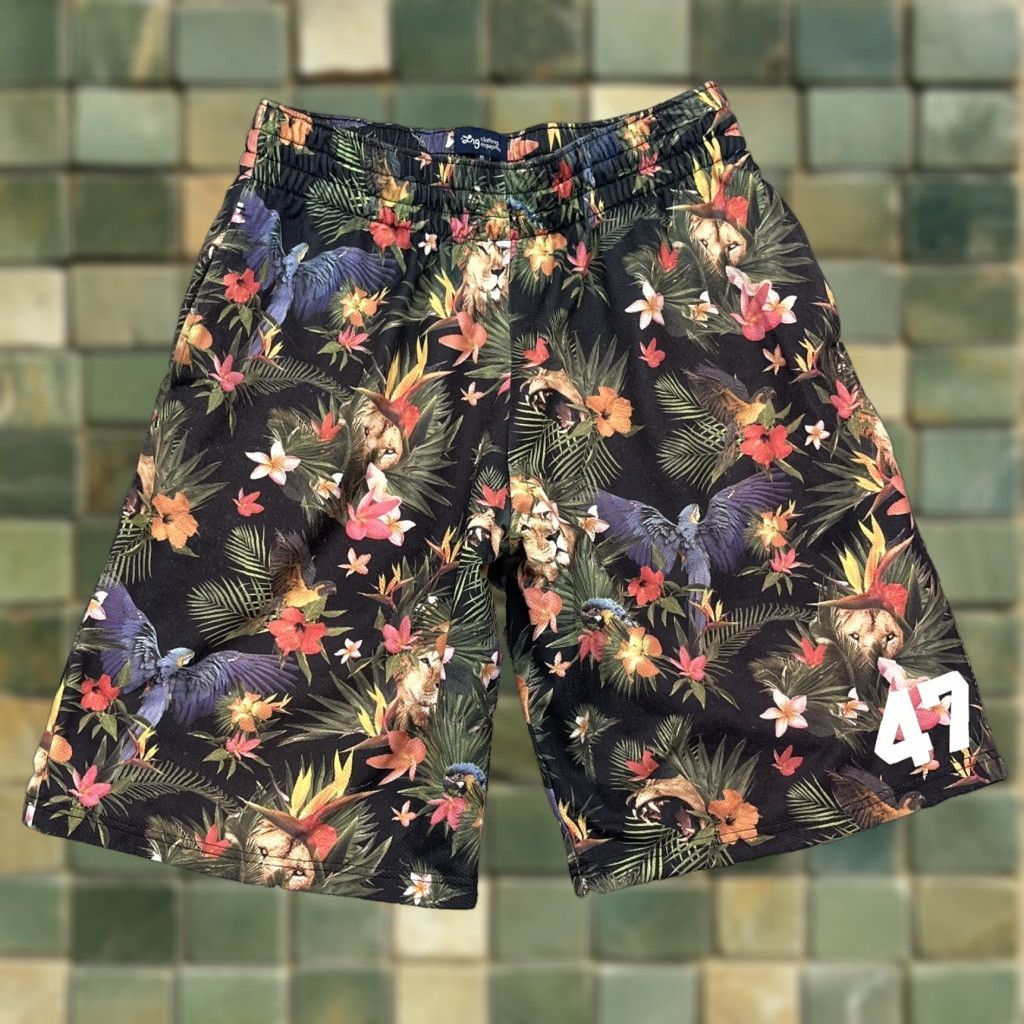 47 LRG Shorts Bermuda Men XL Hawaii Floral 90s Hawaiian Streetwear Multicolor Floral Drawstring Pockets Casual Mens XL Size US 36 / EU 52 - 1 Thumbnail