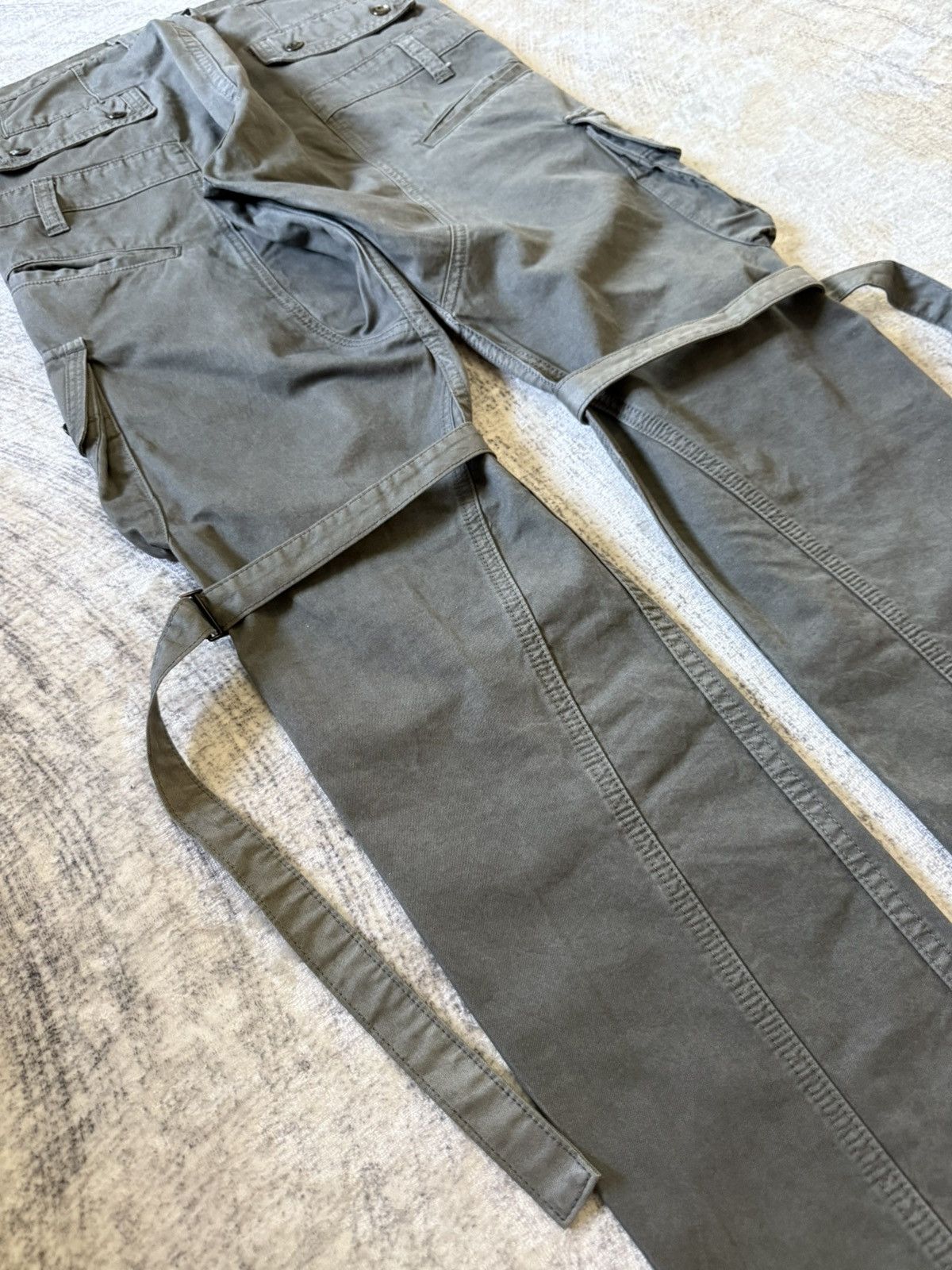 Japanese Brand Tette Homme Plag Bondage Deconstructed Cut & Sew Cargo Pants Size US 32 / EU 48 - 22 Thumbnail