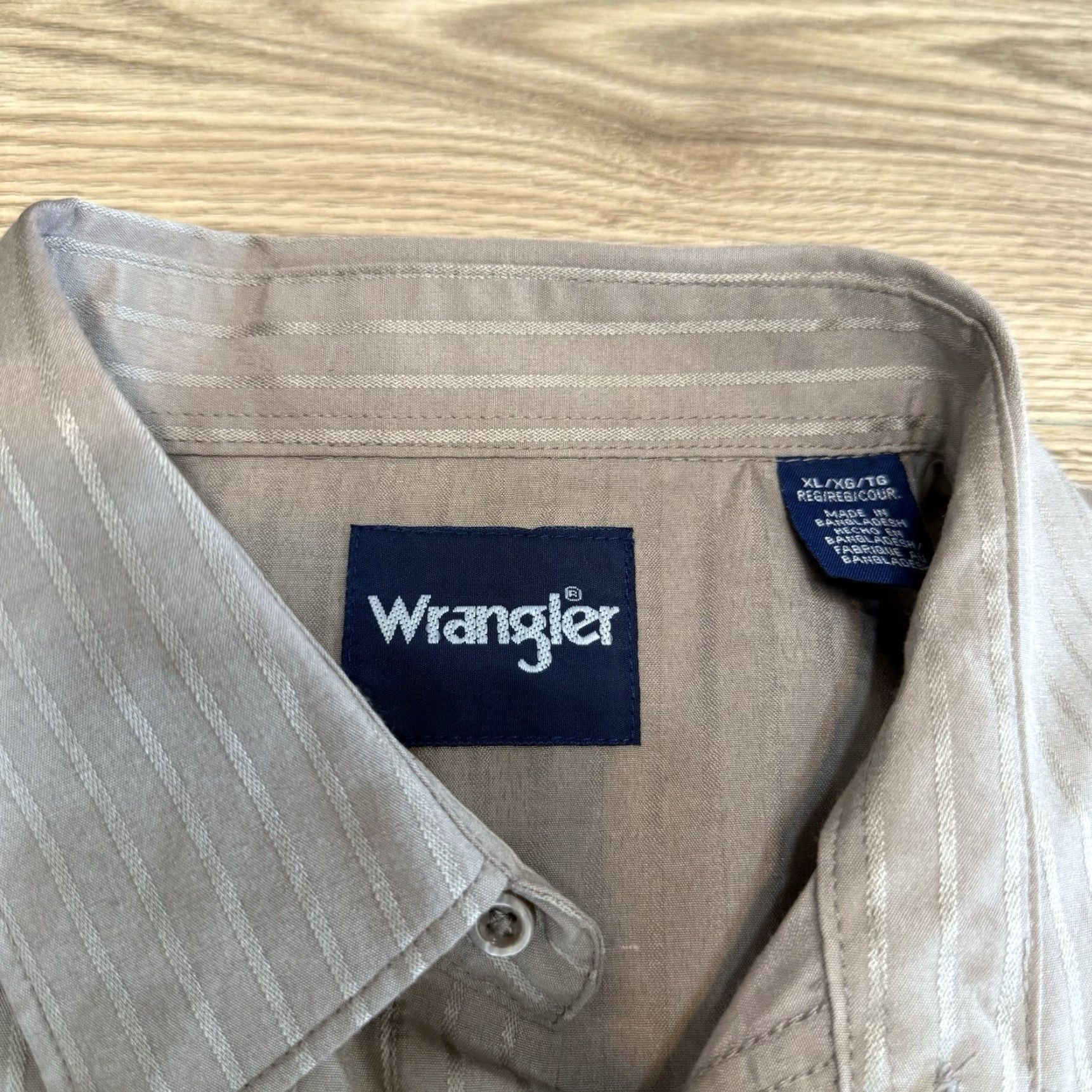 Wrangler VINTAGE Wrangler Men's Western Shirt XL Long Sleeve Striped Tan Pearl Snap Buttons Size US XL / EU 56 / 4 - 2 Thumbnail