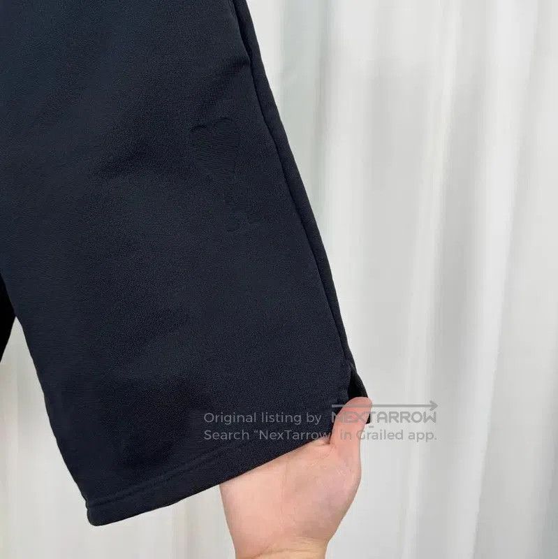 AMI AMI Black Cotton Embroidered Logo Summer Shorts . Size US 26 / EU 42 - 4 Thumbnail