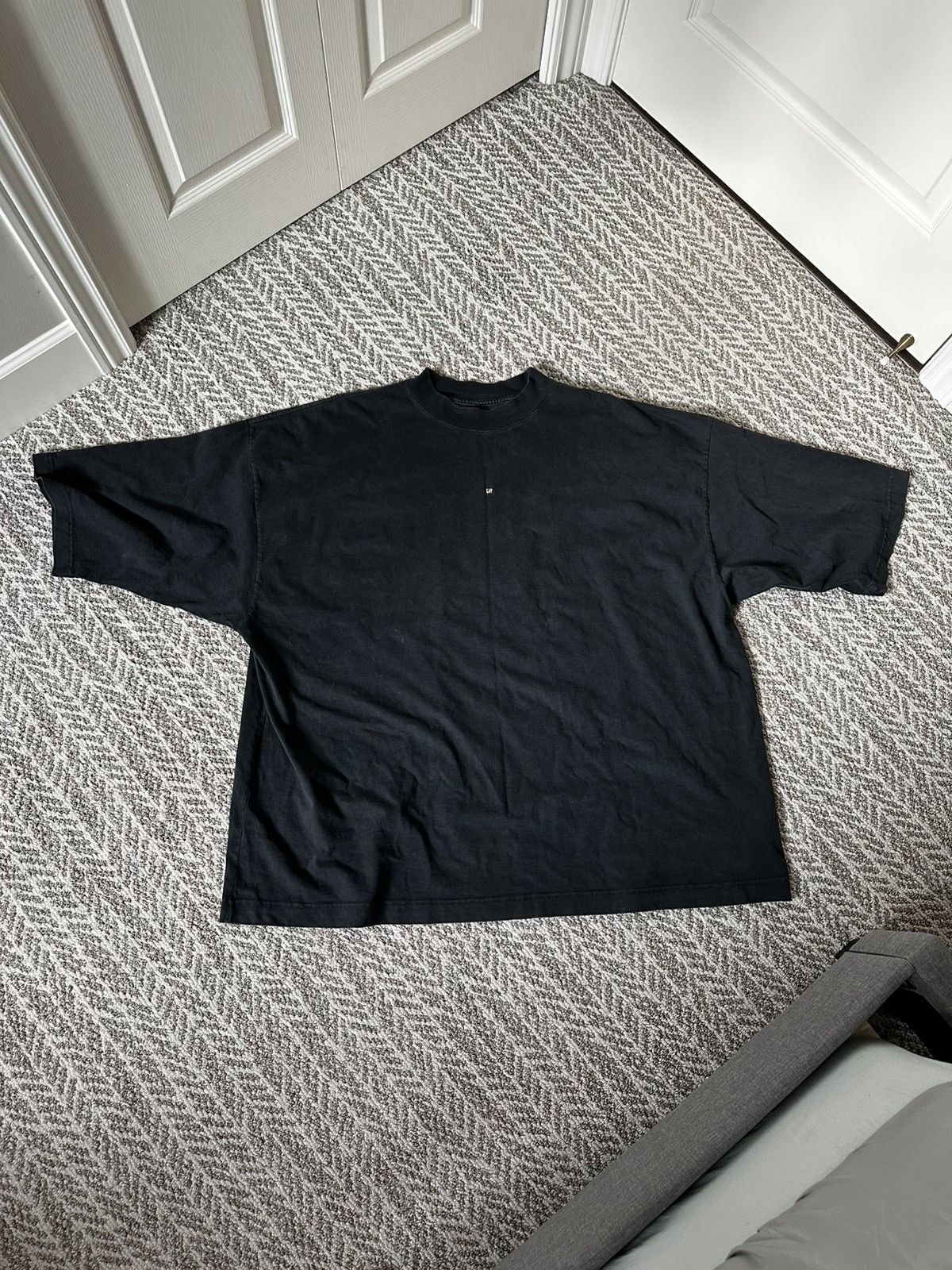 Balenciaga × Gap × Yeezy Yeezy Gap oversized tee black Size US L / EU 52-54 / 3 - 1 Thumbnail