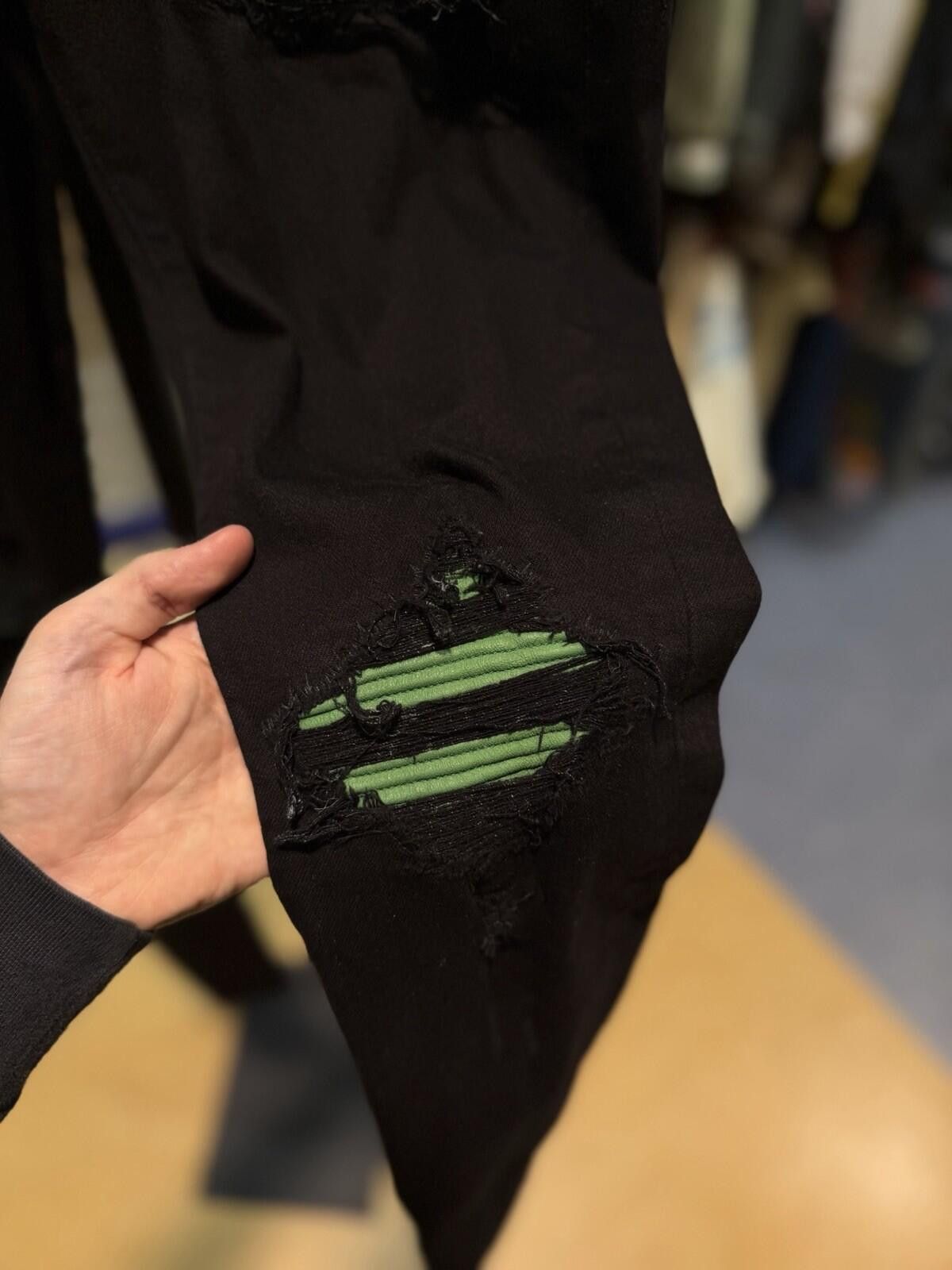 Amiri Size 30 - Amiri Black MX1 Green Patch Jeans 100% Authentic Size US 30 / EU 46 - 7 Thumbnail