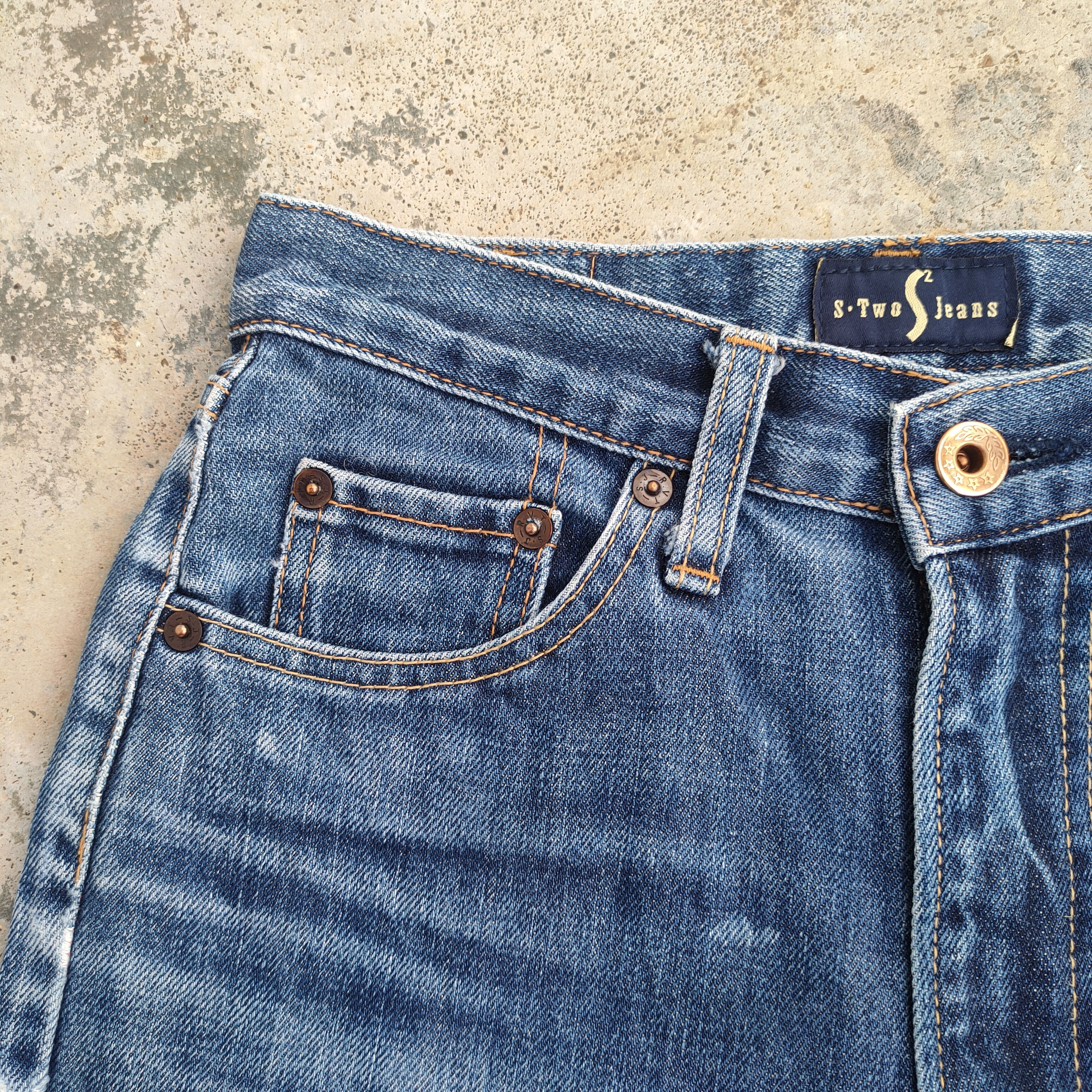 Japanese Brand VINTAGE JAPANESE FLARE JEANS DENIM PANTS Size US 26 / EU 42 - 8 Thumbnail