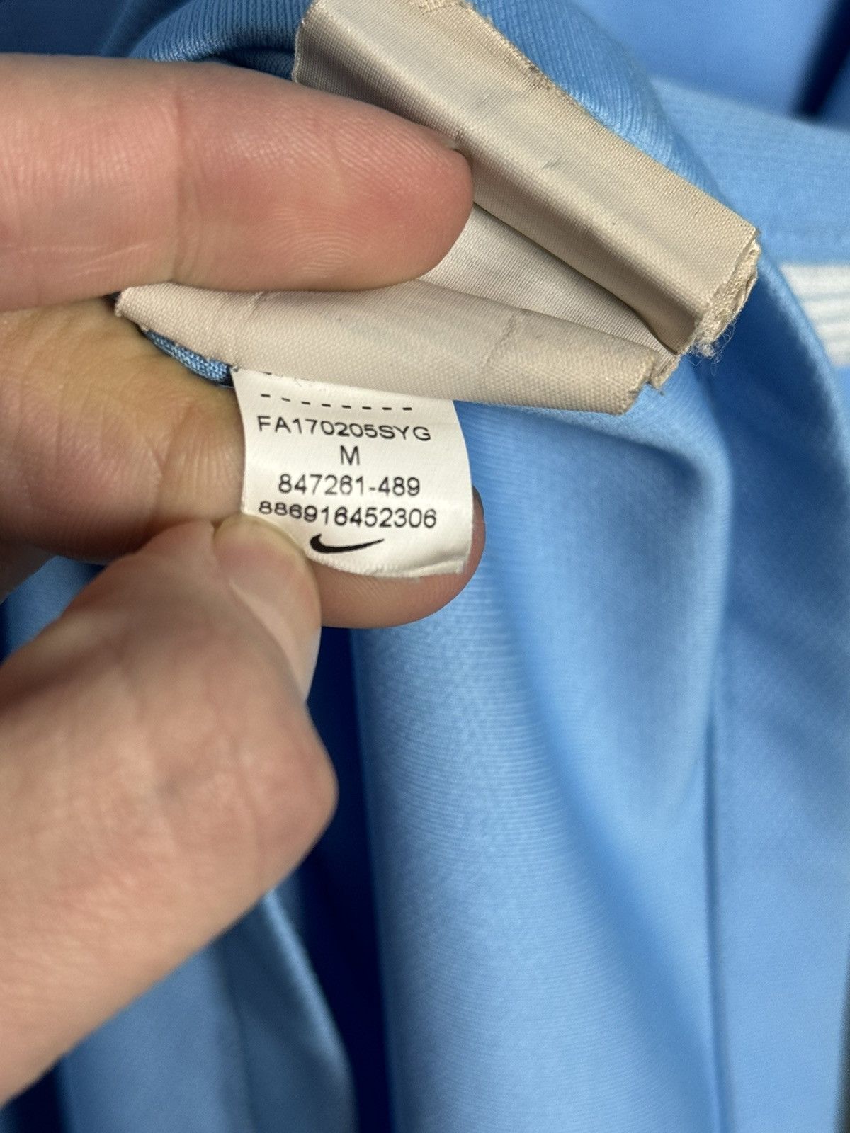 Nike Manchester City 17/18 Home Football Jersey Size US M / EU 48-50 / 2 - 17 Thumbnail