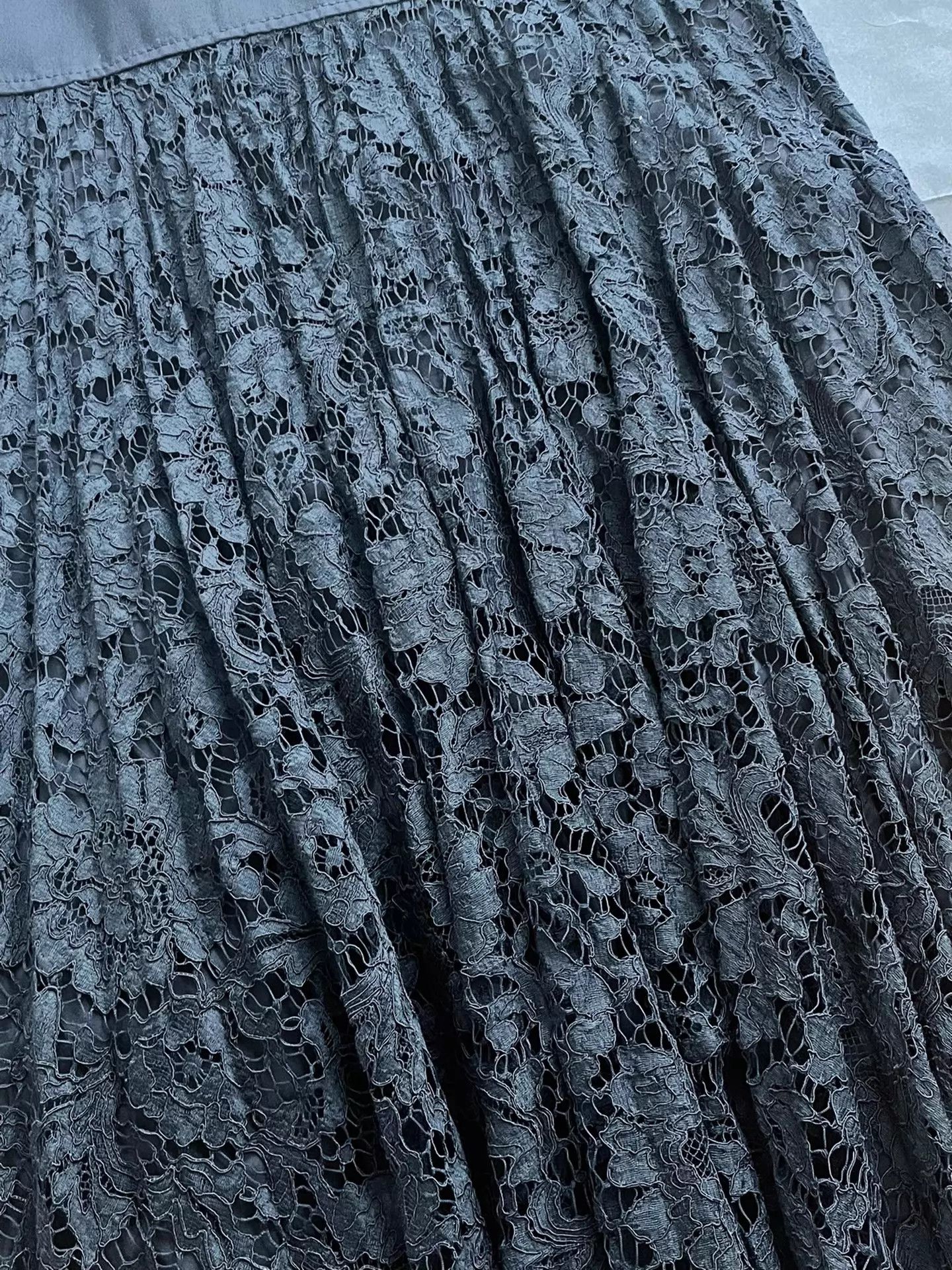 Valentino VALENTINO black lace panel midi dress size 40 Size S / US 4 / IT 40 - 2 Thumbnail