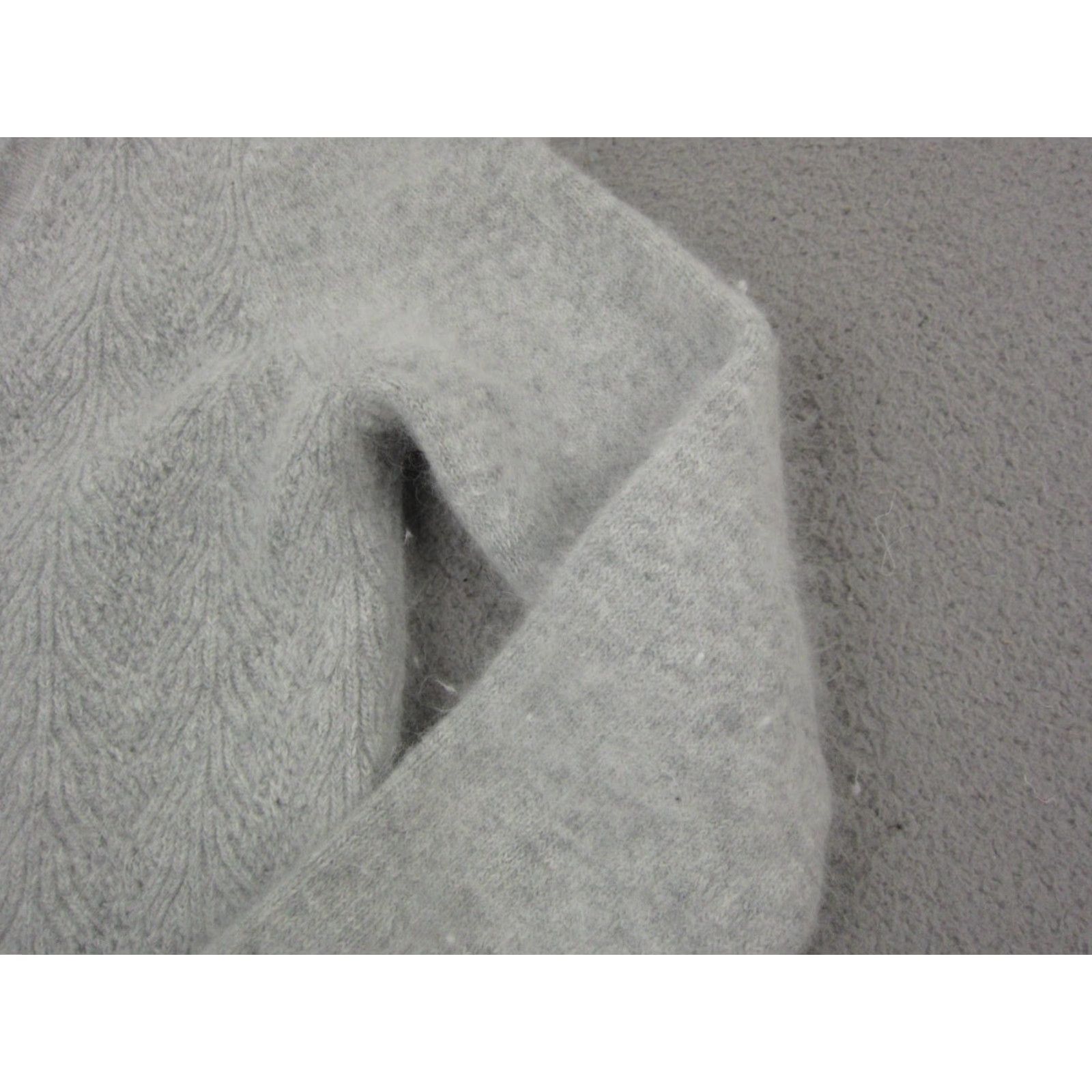 Vintage Lucy & Laurel Sweater Womens L Gray Wool Angora Rabbit Anthropologie 90s Pullover V-Neck Wool Angora Knit Shirt Womens Size L / US 10 / IT 46 - 2 Thumbnail