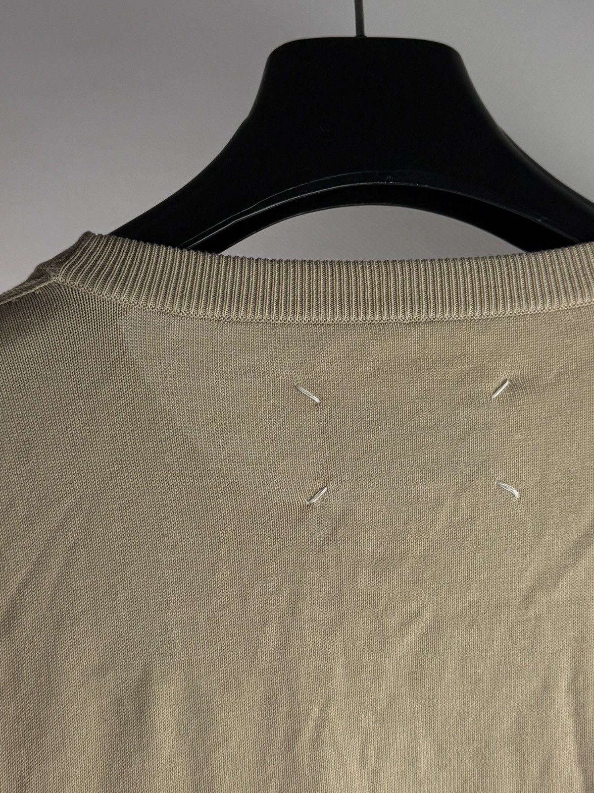 Maison Margiela Maison Margiela Beige Front Pocket Sweater Beige Size US M / EU 48-50 / 2 - 12 Thumbnail