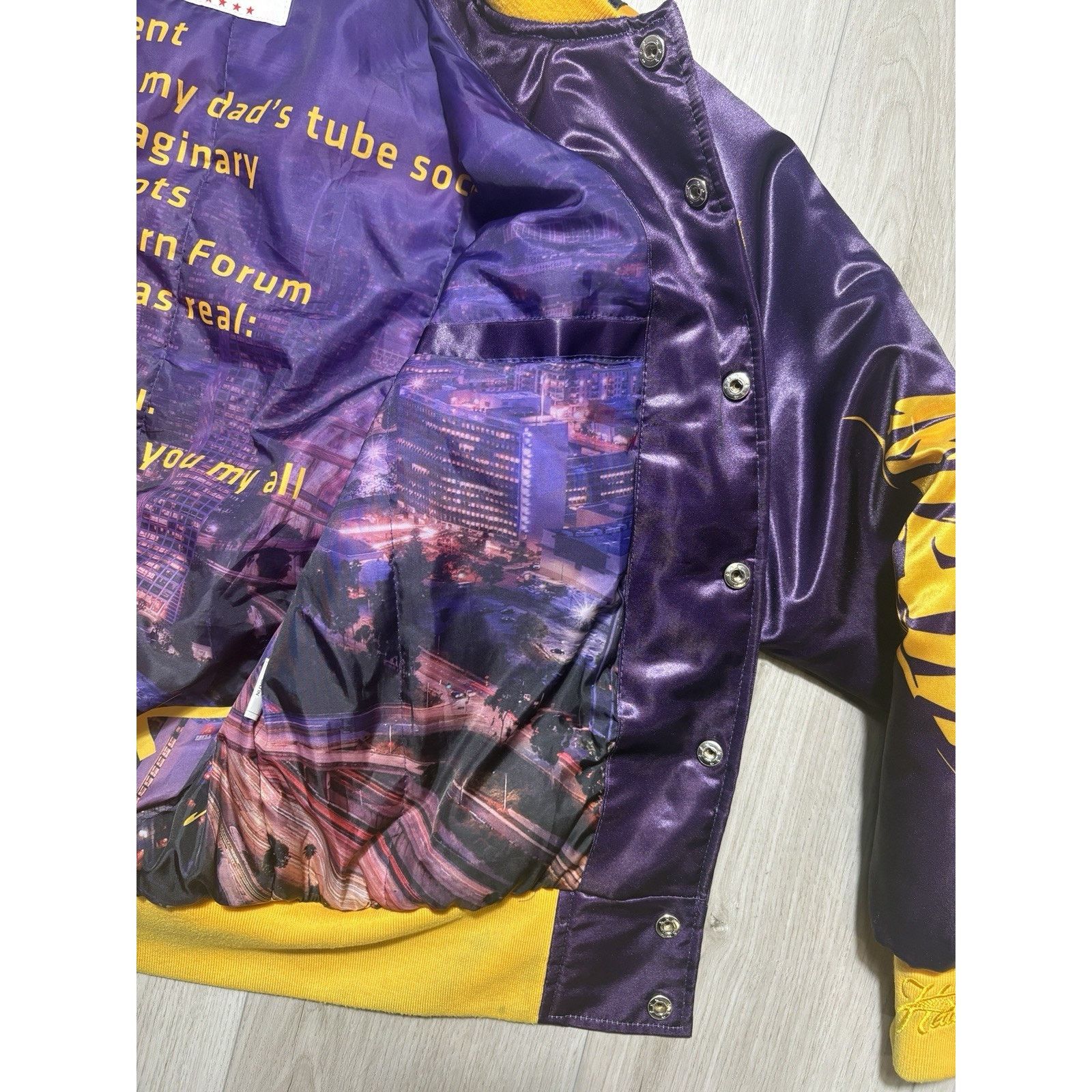 Other Los Angeles Lakers Kobe Bryant Crenshaw Satin Jacket Small Size US S / EU 44-46 / 1 - 16 Thumbnail
