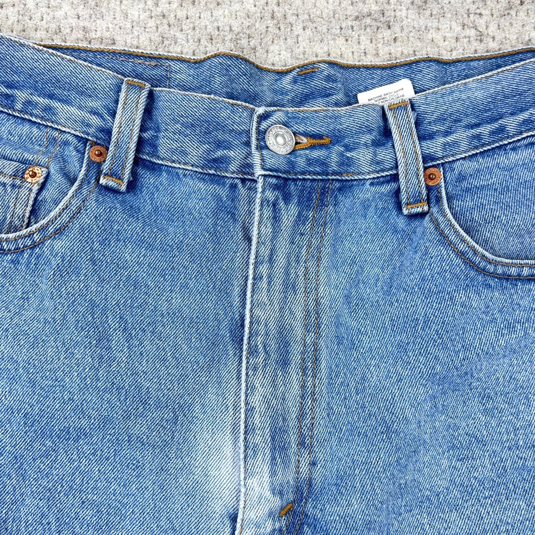 Levi's VINTAGE Levi's 550 Shorts Men 36 Relaxed Fit Blue Jean Jorts Baggy 90s Skate Grunge Size US 36 / EU 52 - 6 Thumbnail