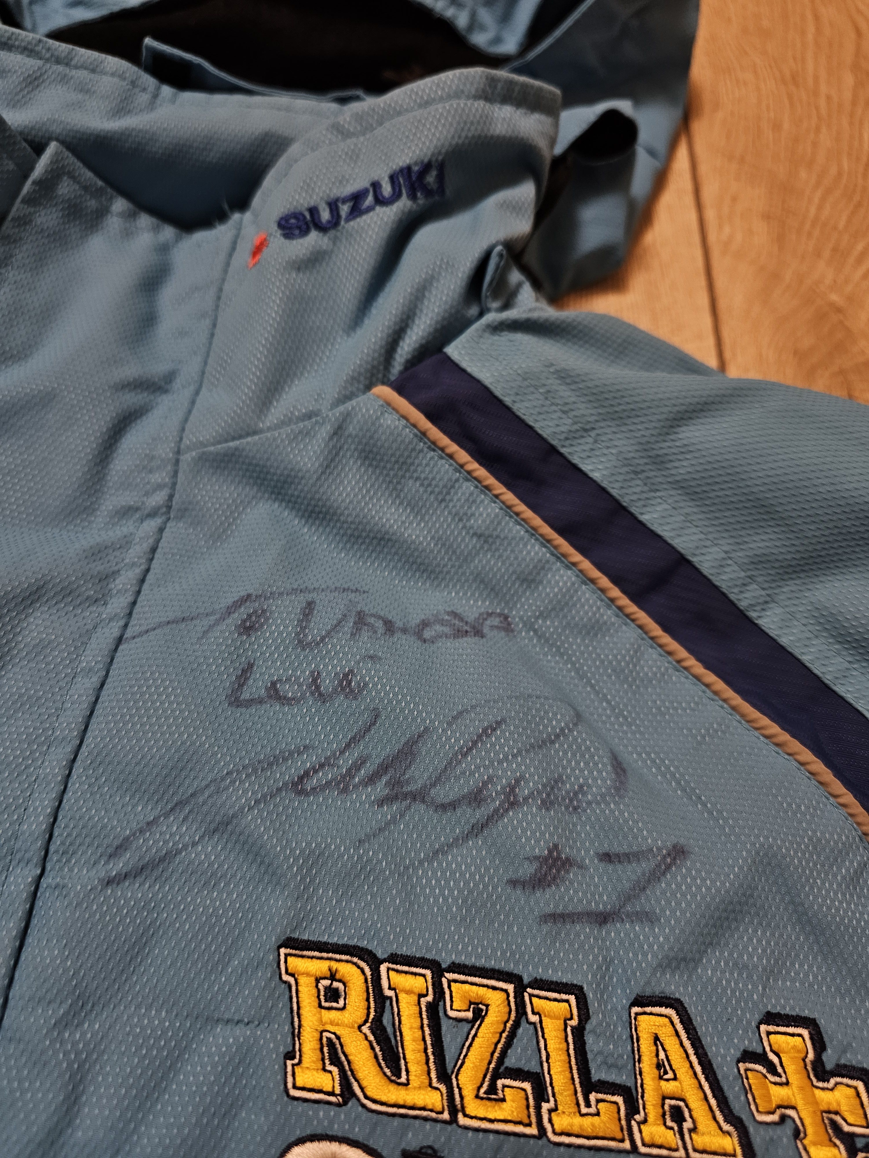 Formula 1 RIZLA SUZUKI RACING TEAM JACKET SIGNED TOMMY HILL MOTORCROSS Size US M / EU 48-50 / 2 - 5 Thumbnail