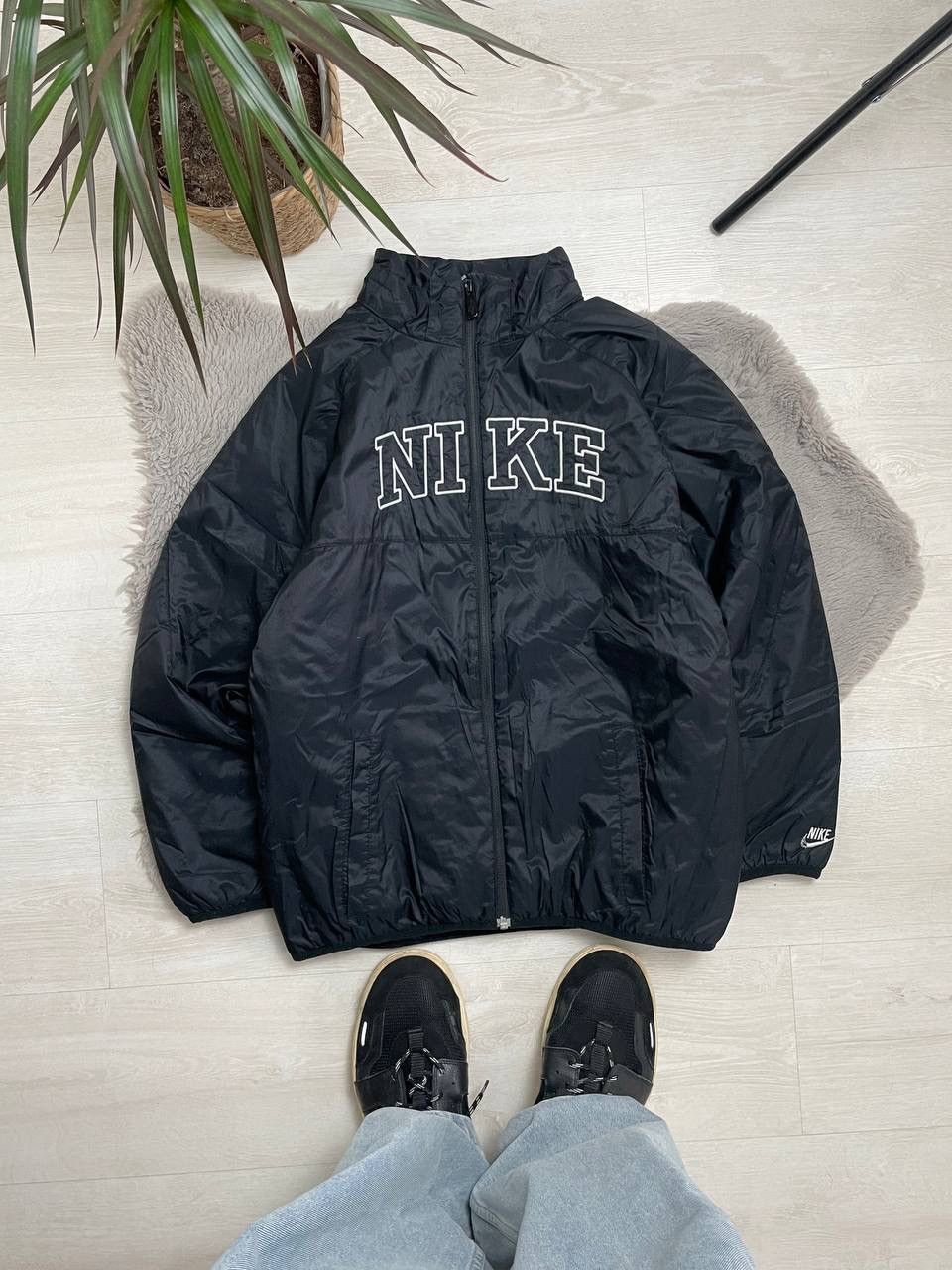 Nike × Vintage Nike Vintage 90’s Light Jacket Center Logo Rare Item Y2k Size US S / EU 44-46 / 1 - 1 Thumbnail
