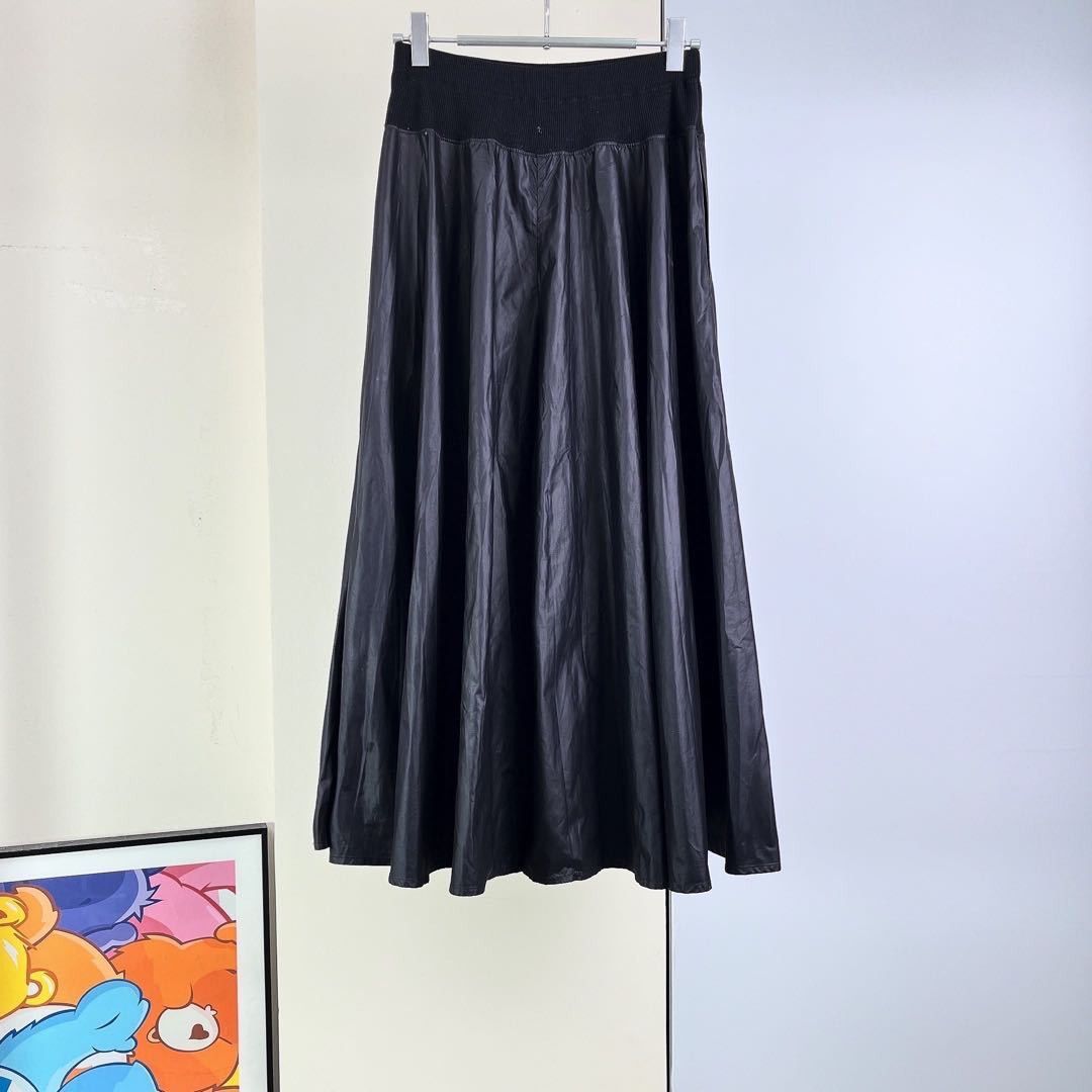 Issey Miyake Issey Miyake Black Midi Skirt Size S Size 27" / US 4 / IT 40 - 1 Thumbnail
