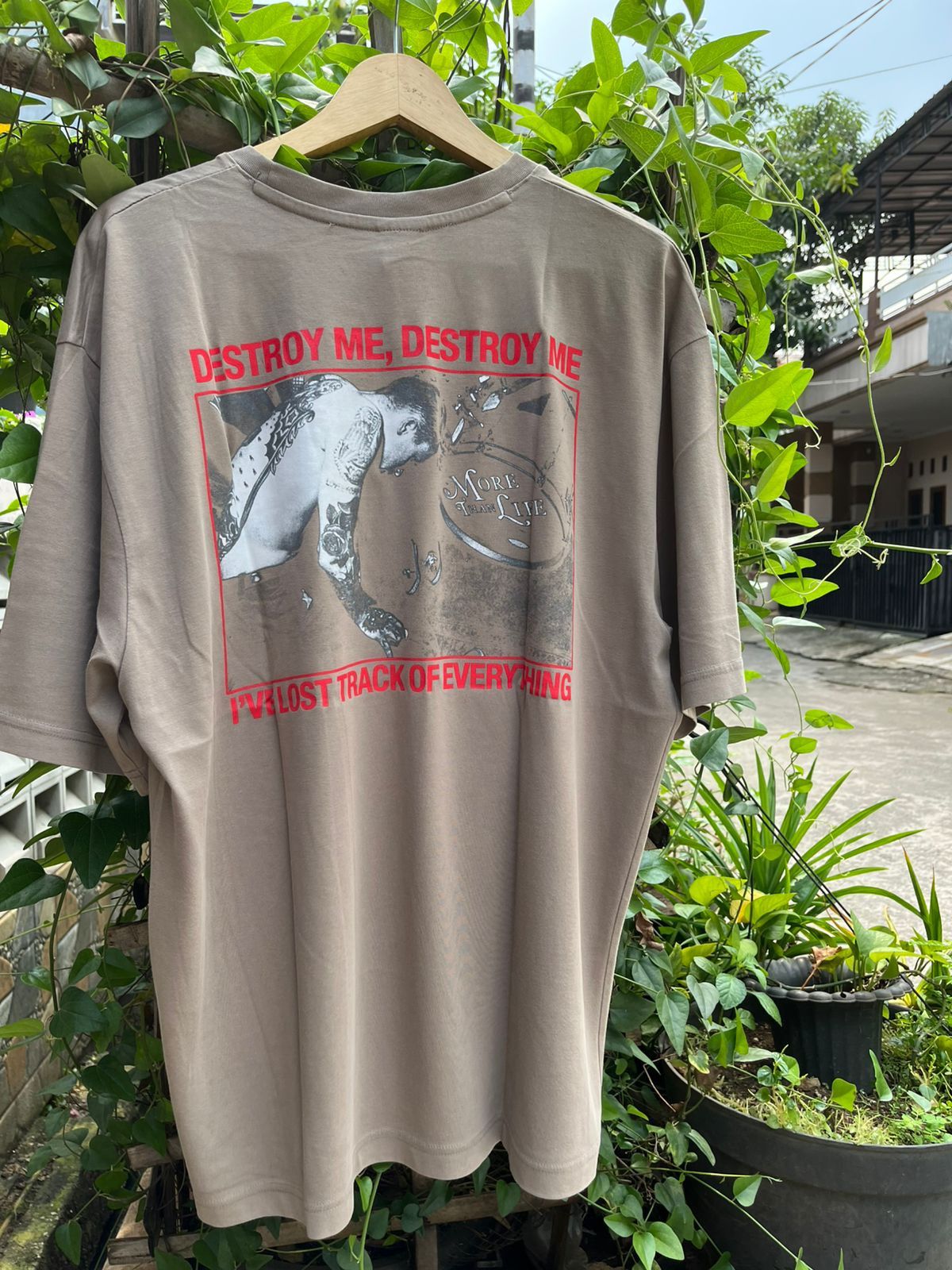 Band Tees more than life love let me go album limited print tee tshirt Size US XL / EU 56 / 4 - 2 Thumbnail