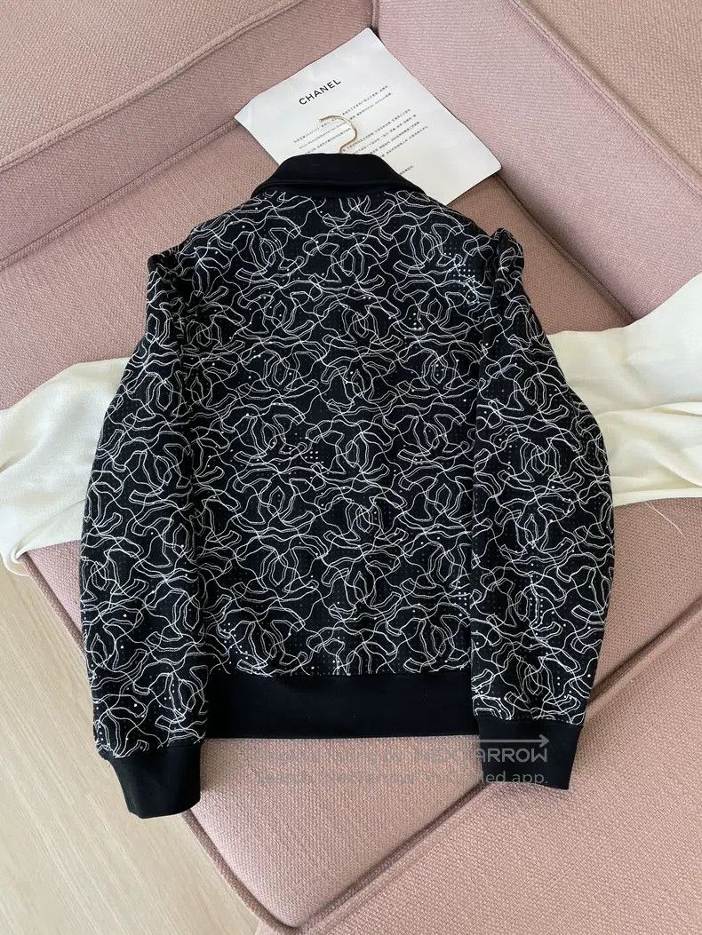 Chanel Chanel Black full logo sequin printed sweatshirt Size XS / US 0-2 / IT 36-38 - 3 Thumbnail