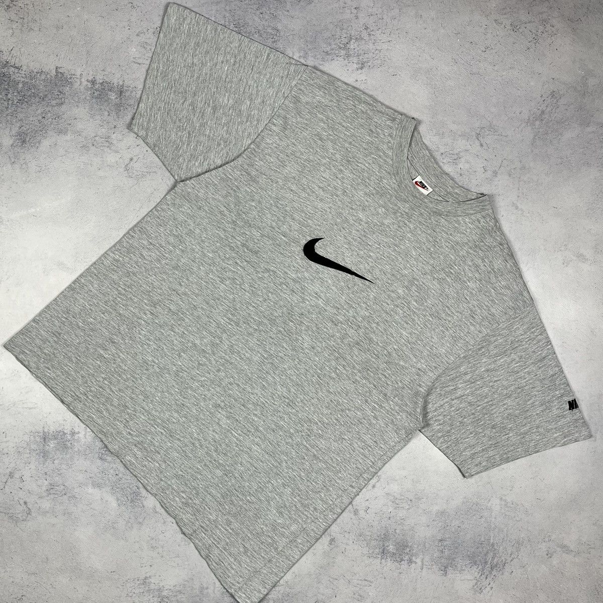 Nike Vintage Nike big swoosh rare tee 90’s Size US L / EU 52-54 / 3 - 1 Thumbnail