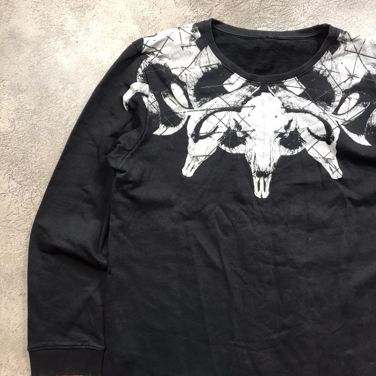 Vintage Vintage 90s Oversized Graphic Sweatshirt Grunge Skate XXL Size US XXL / EU 58 / 5 - 2 Thumbnail