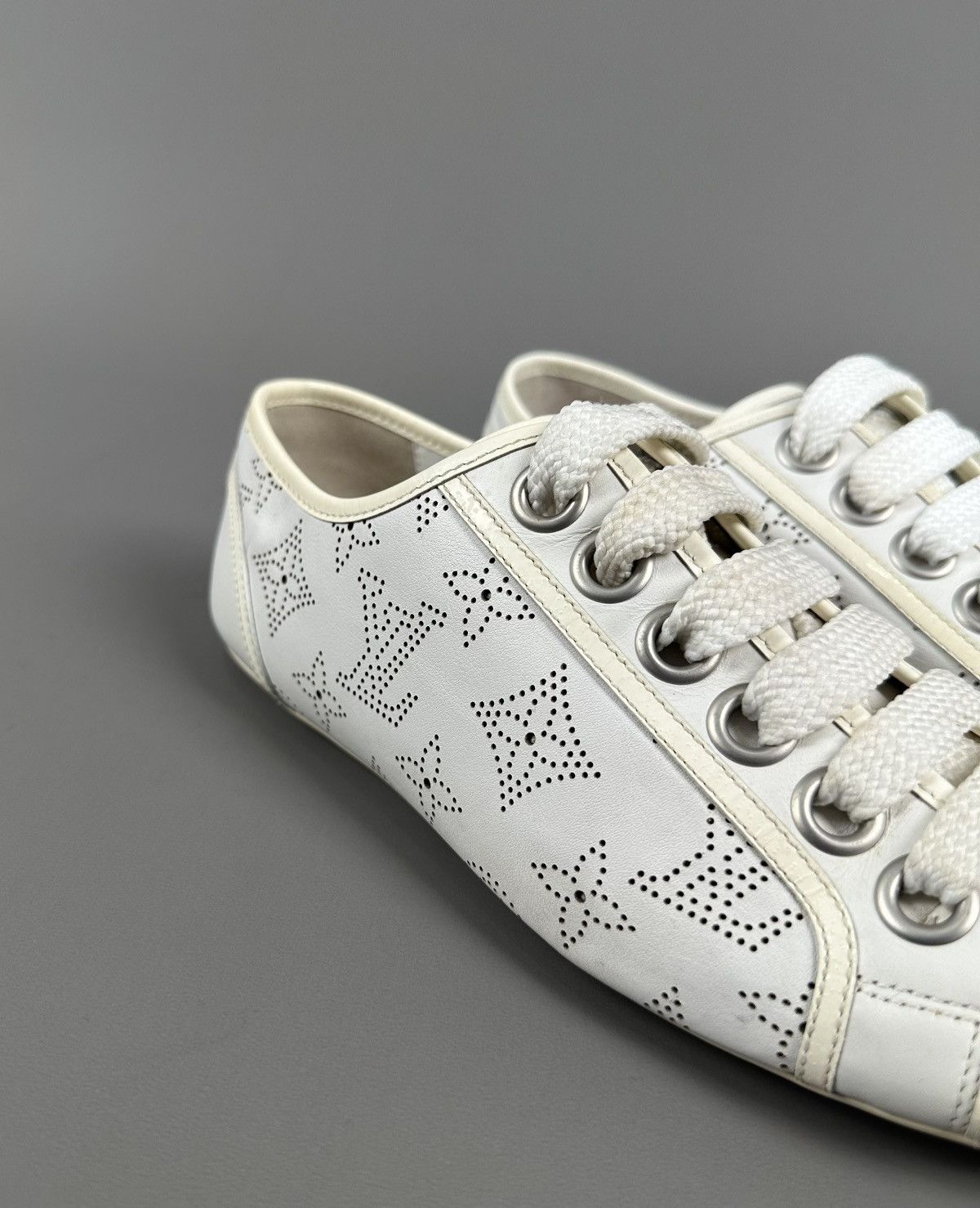 Louis Vuitton Louis Vuitton - Mahina Trainer Sneakers - Monogram Details Size US 7.5 / IT 37.5 - 2 Thumbnail