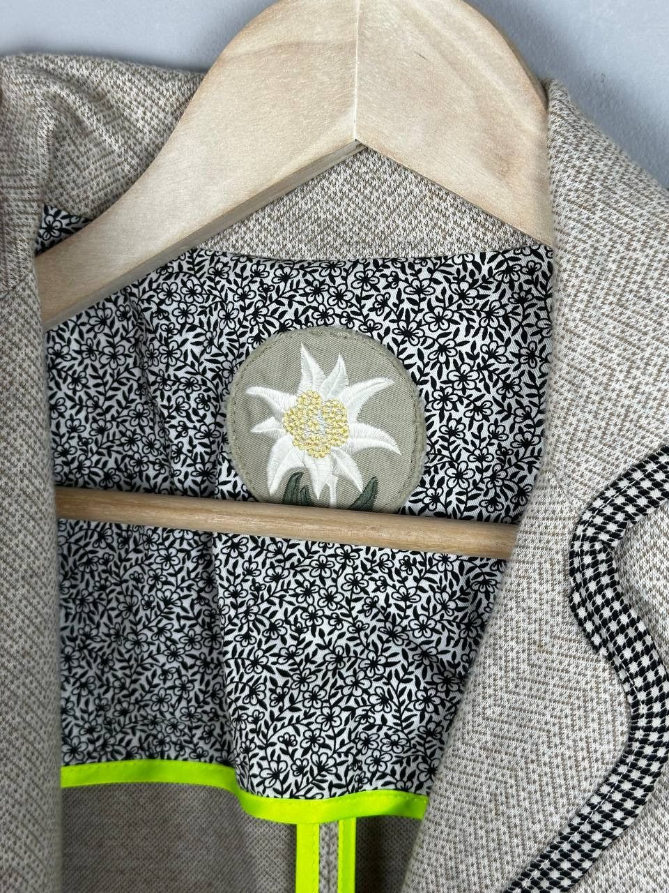 Designer Luis Trenker Classic Beige Blazer Luxury Made In Italy Size S / US 4 / IT 40 - 11 Thumbnail