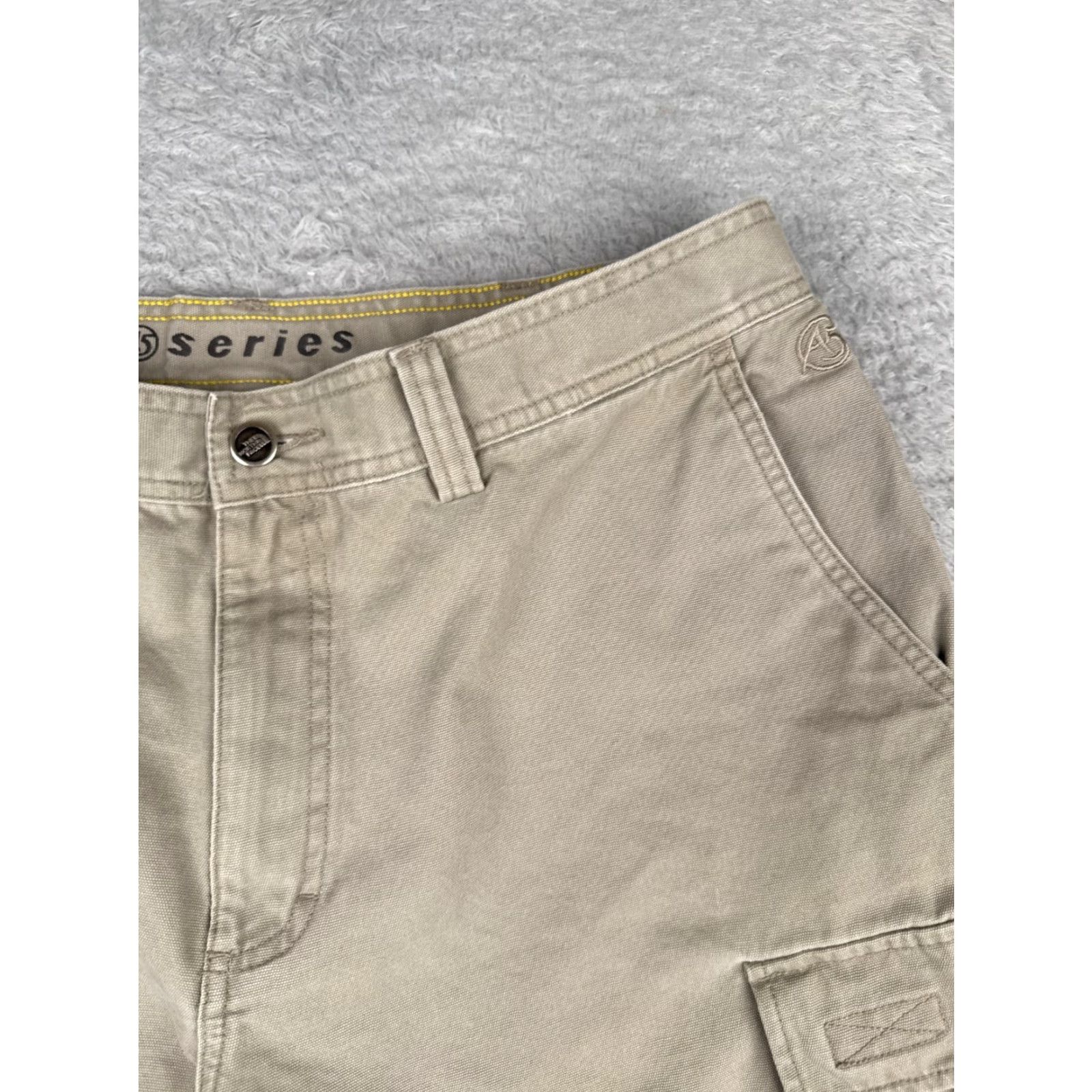 The North Face The North Face Men Short Beige Cotton Canvas Cargo 36x10 Belted Zip Front Pockets Casual Vintage No Size US 36 / EU 52 - 5 Thumbnail