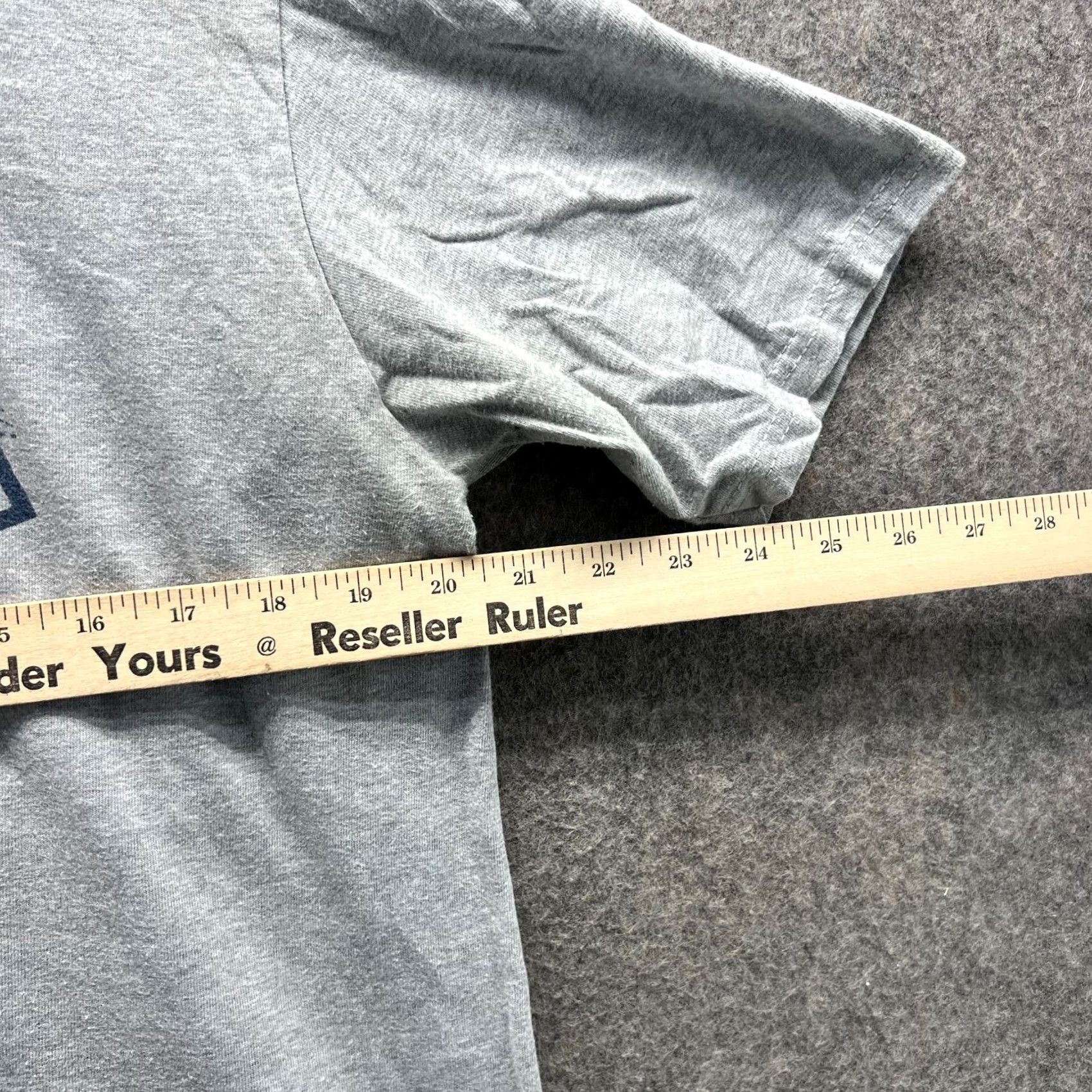 Vans VANS Shirt Mens Large Gray Crewneck Spell Out Logo Classic Skate Off the Wall Shirt Mens Large Gray Crewneck Nike? Size US L / EU 52-54 / 3 - 3 Thumbnail