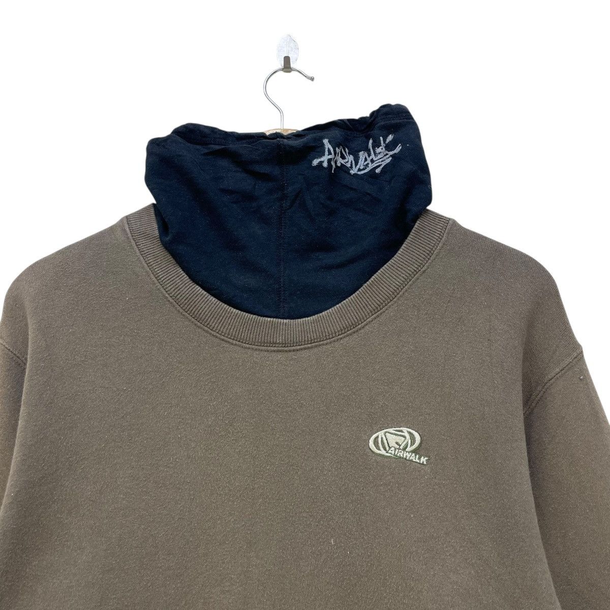 Airwalk 💥Vintage Air walk Small Logo Crewneck Sweatshirt Size US M / EU 48-50 / 2 - 3 Thumbnail