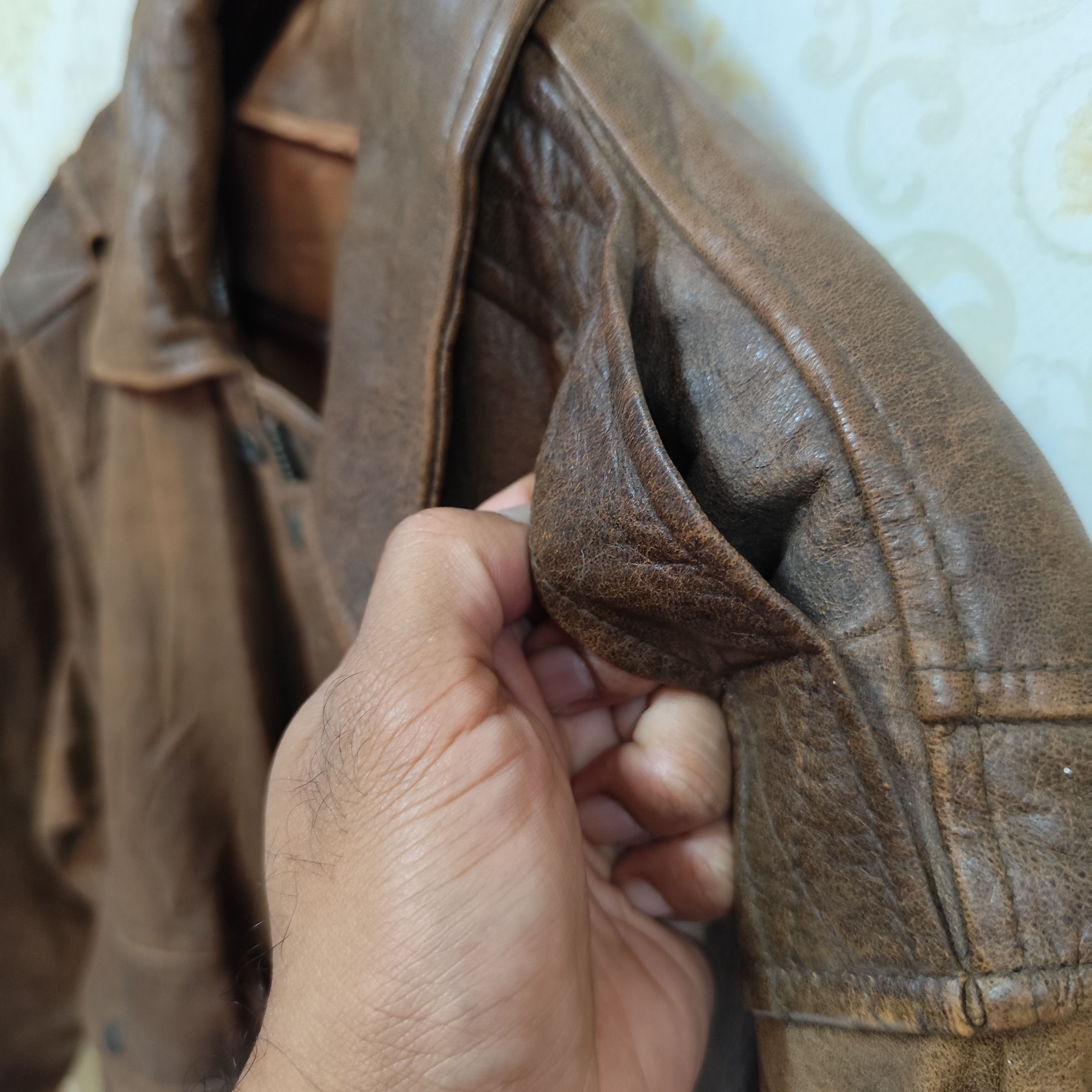 Vintage VINTAGE SHEEPSKIN BOMBER JACKET Size US S / EU 44-46 / 1 - 8 Thumbnail