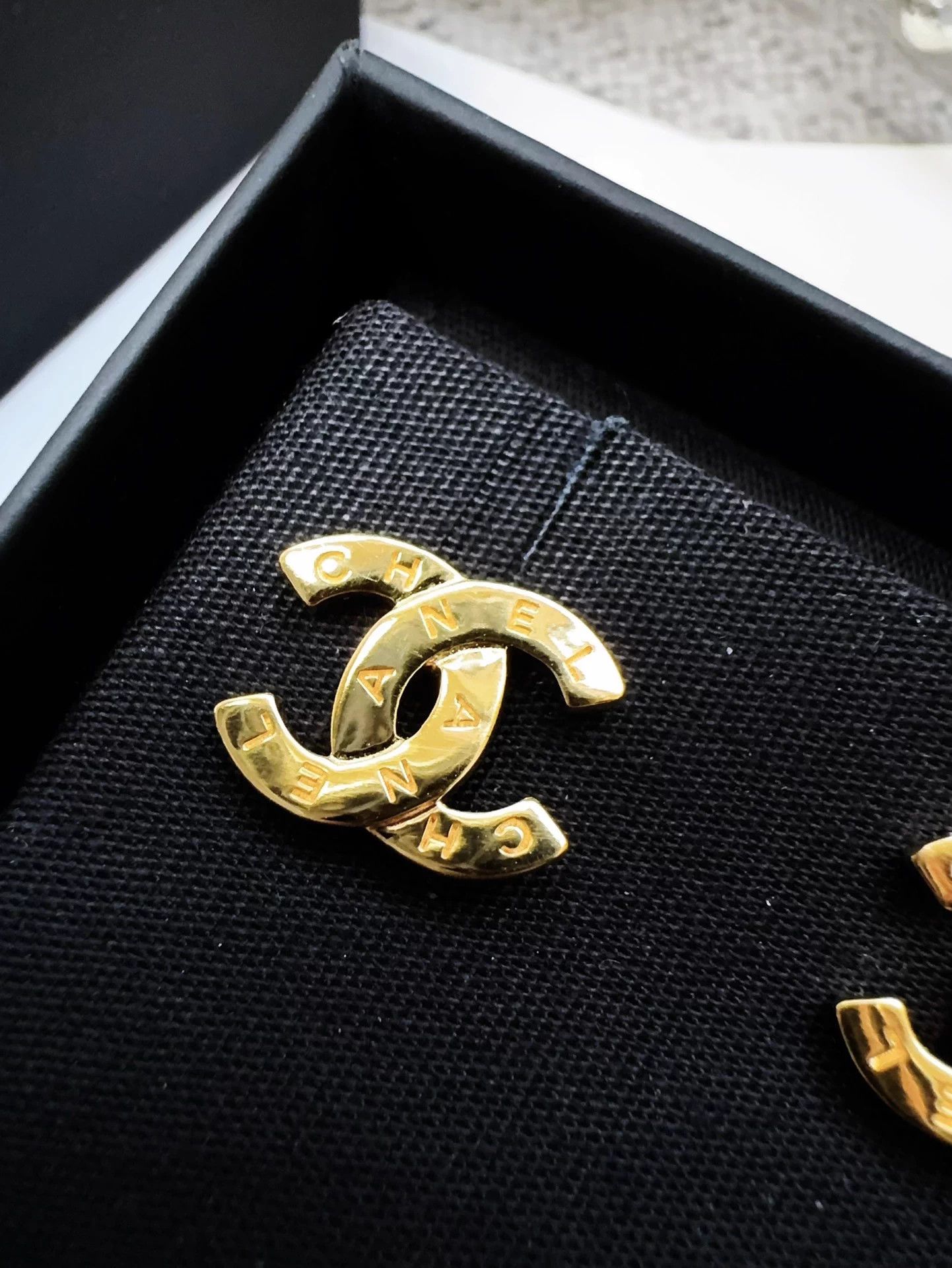 Chanel Chanel 25V Gold Double C Logo Earrings New With Box In Stock Size ONE SIZE - 2 Thumbnail