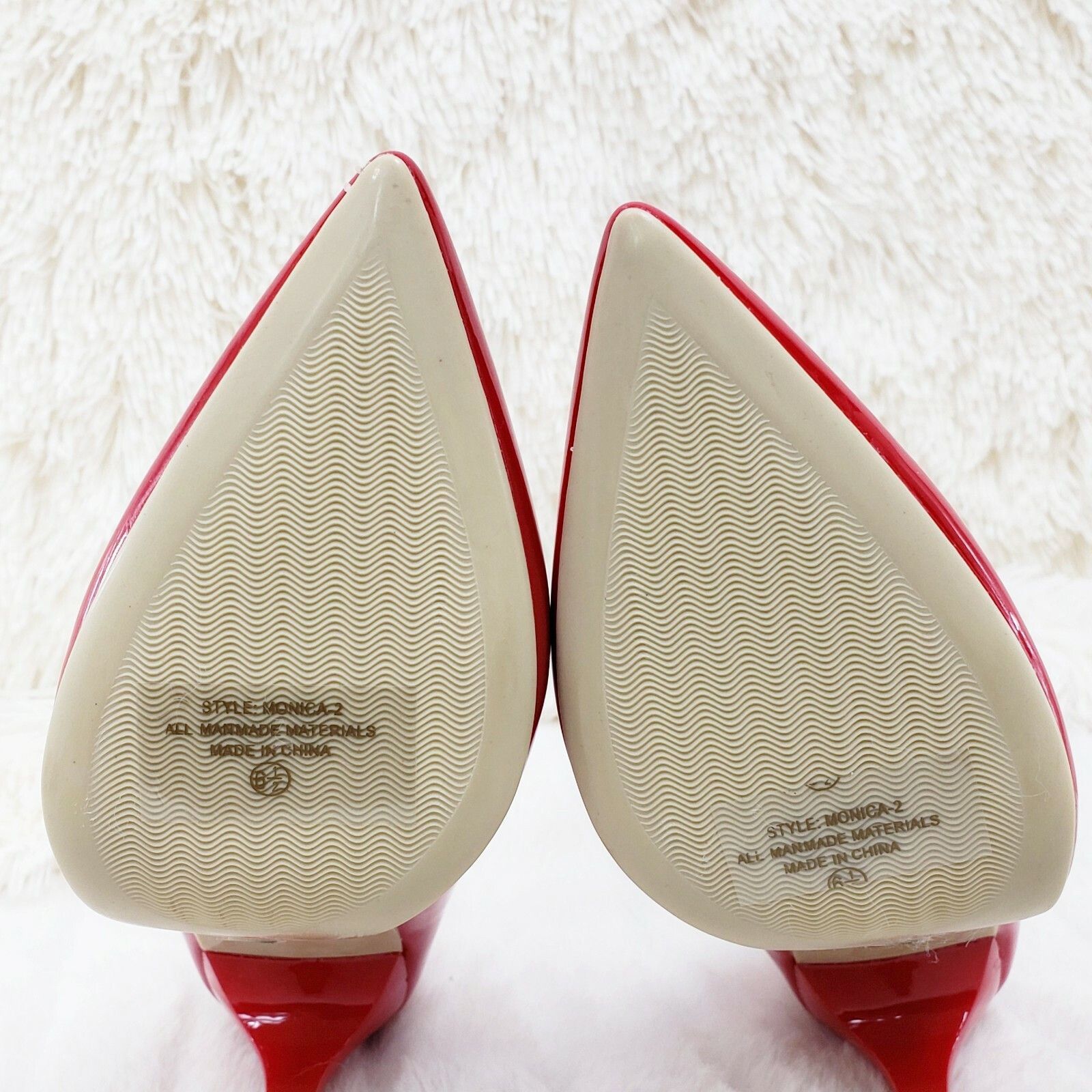 Other WeeBoo Red Patent 4.5" High Heel Shoes Pointy Toe Pump 6.5- Size US 8 / IT 38 - 9 Thumbnail