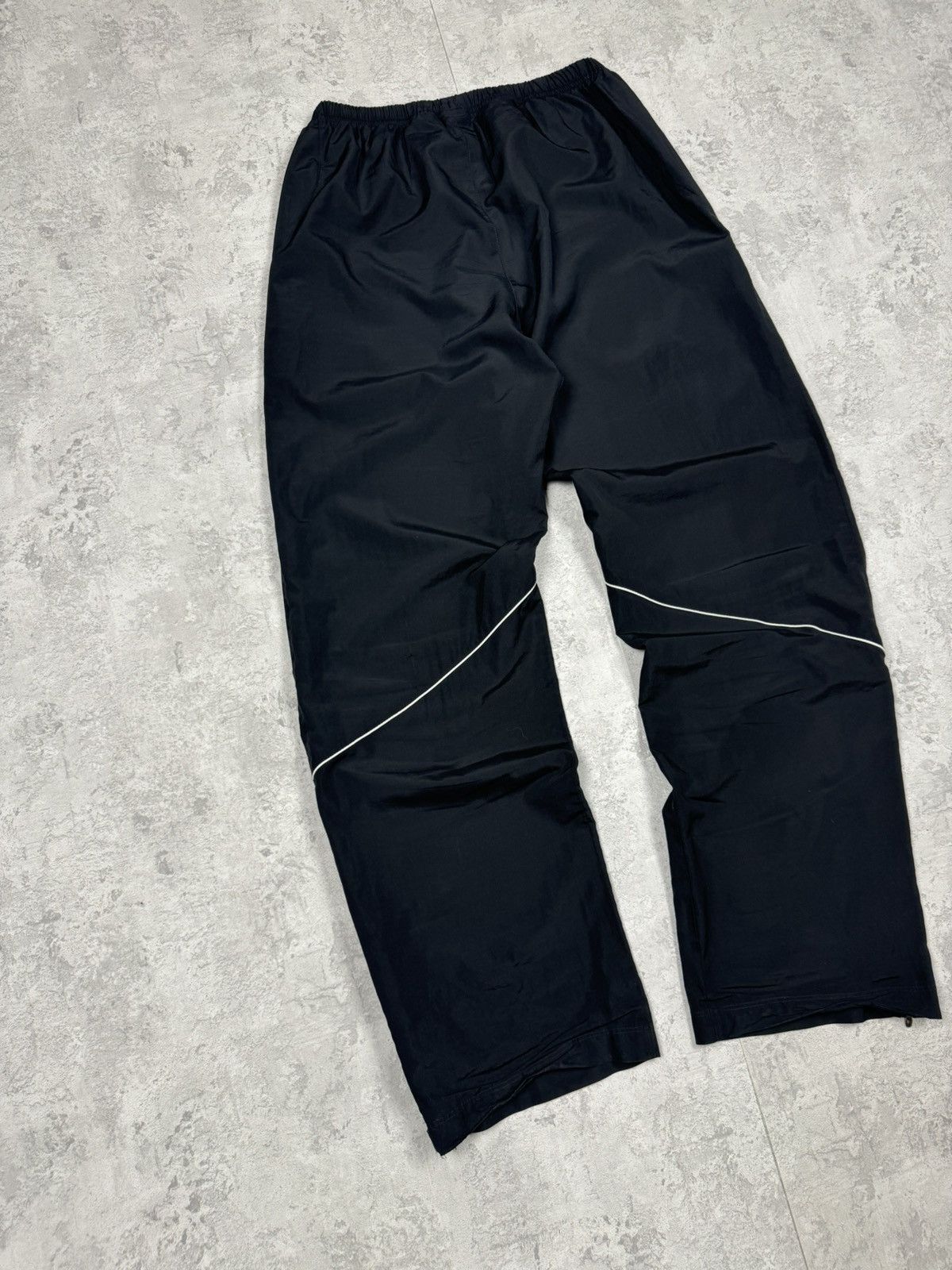 Nike Vintage Nike Y2K Track Pants Sportswear Size L Size US 34 / EU 50 - 9 Thumbnail