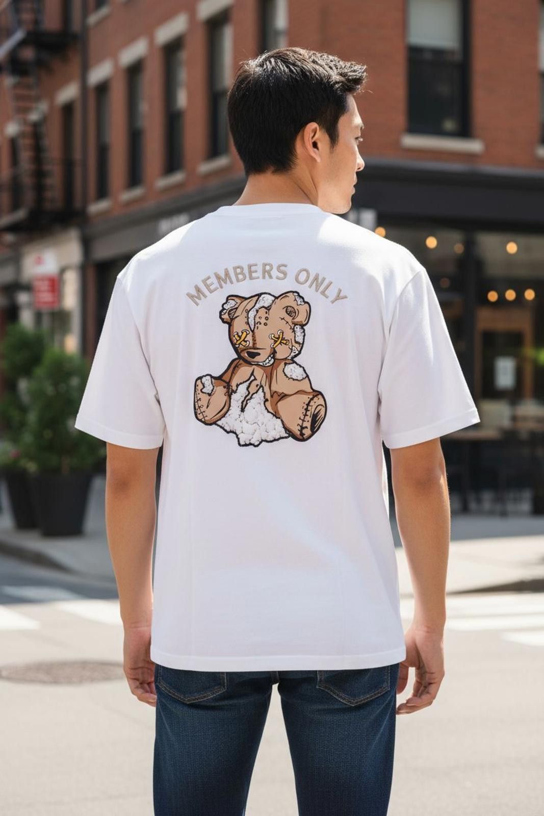 Members Only Members Only White Graphic Bear Print T-Shirt Size US XL / EU 56 / 4 - 2 Thumbnail