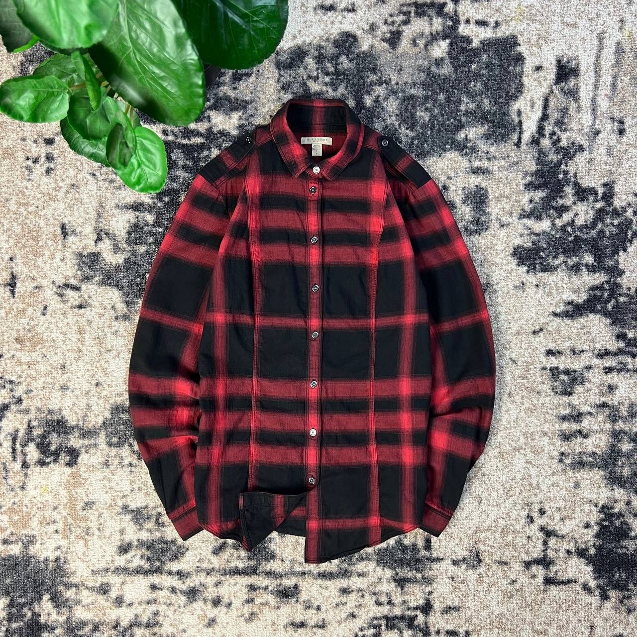 Burberry Burberry Luxury Plaid Flannel Button Up Shirt Size S / US 4 / IT 40 - 1 Thumbnail