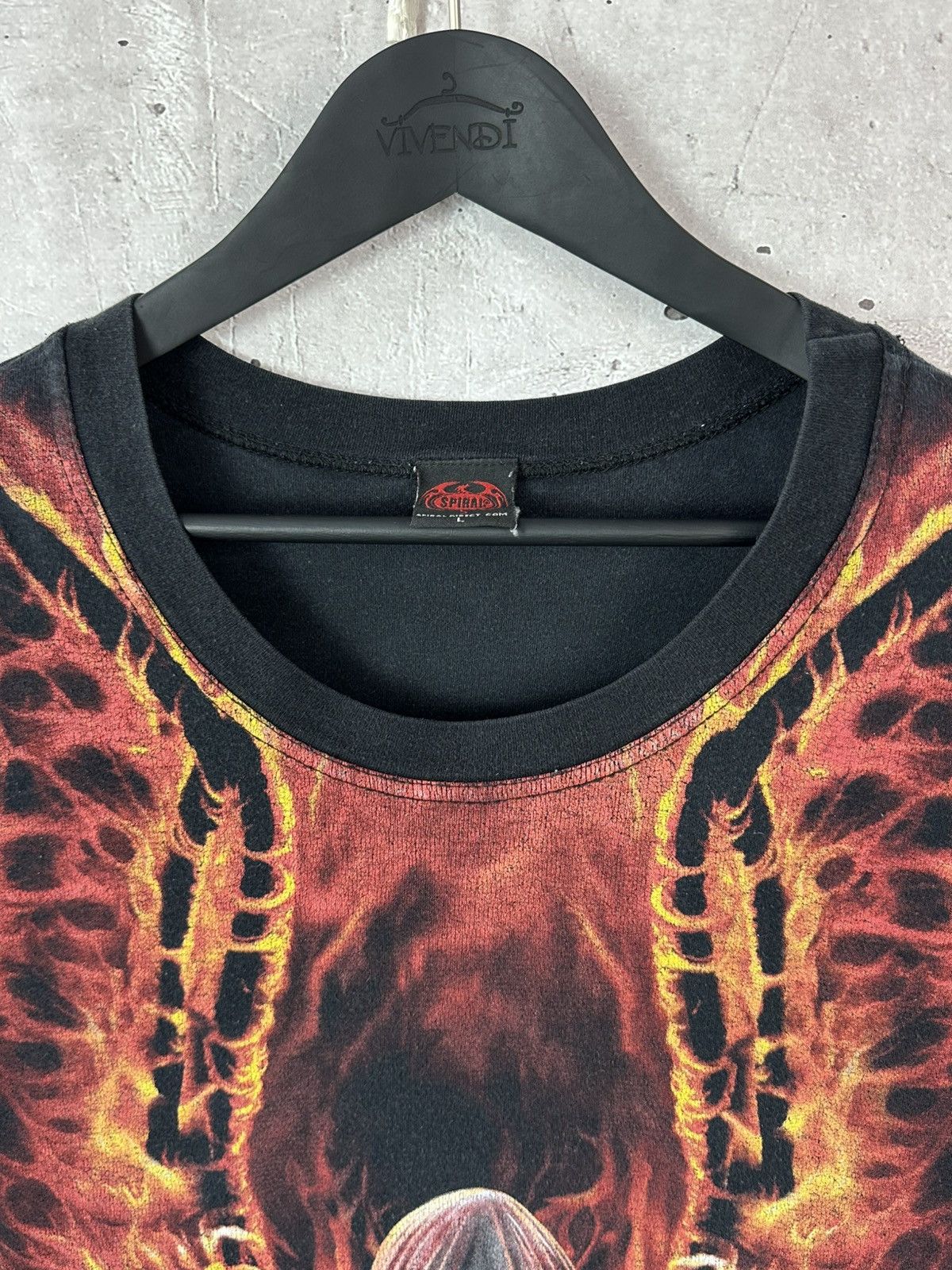 Vintage Vintage Spiral Rare Printed T-shirt Size US L / EU 52-54 / 3 - 5 Thumbnail