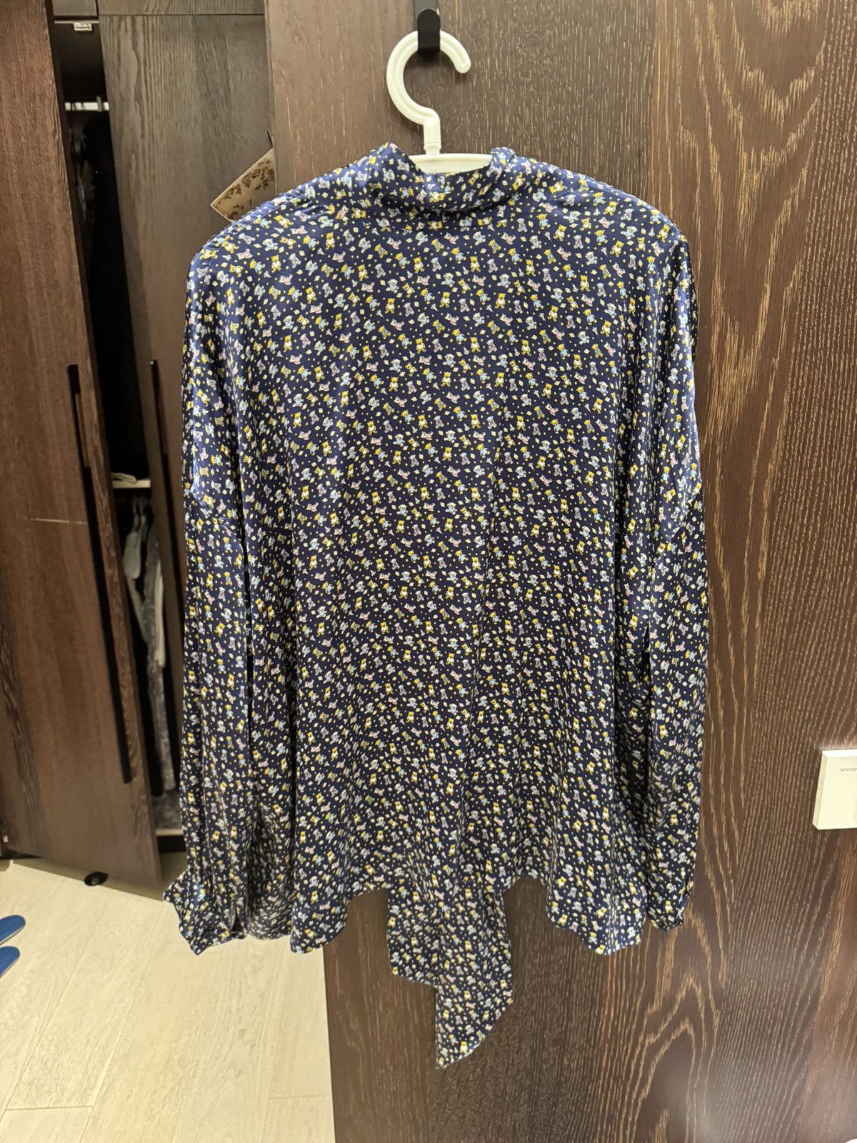 Balenciaga balenciaga teddy bear silk shirt Size XS / US 0-2 / IT 36-38 - 8 Thumbnail
