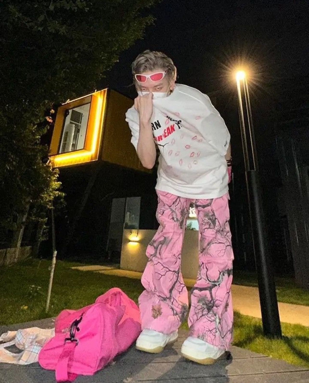 Japanese Brand × Vintage Streetwear Wide Leg Pants Clothing Pockets Graffiti Casual Size US 30 / EU 46 - 2 Thumbnail