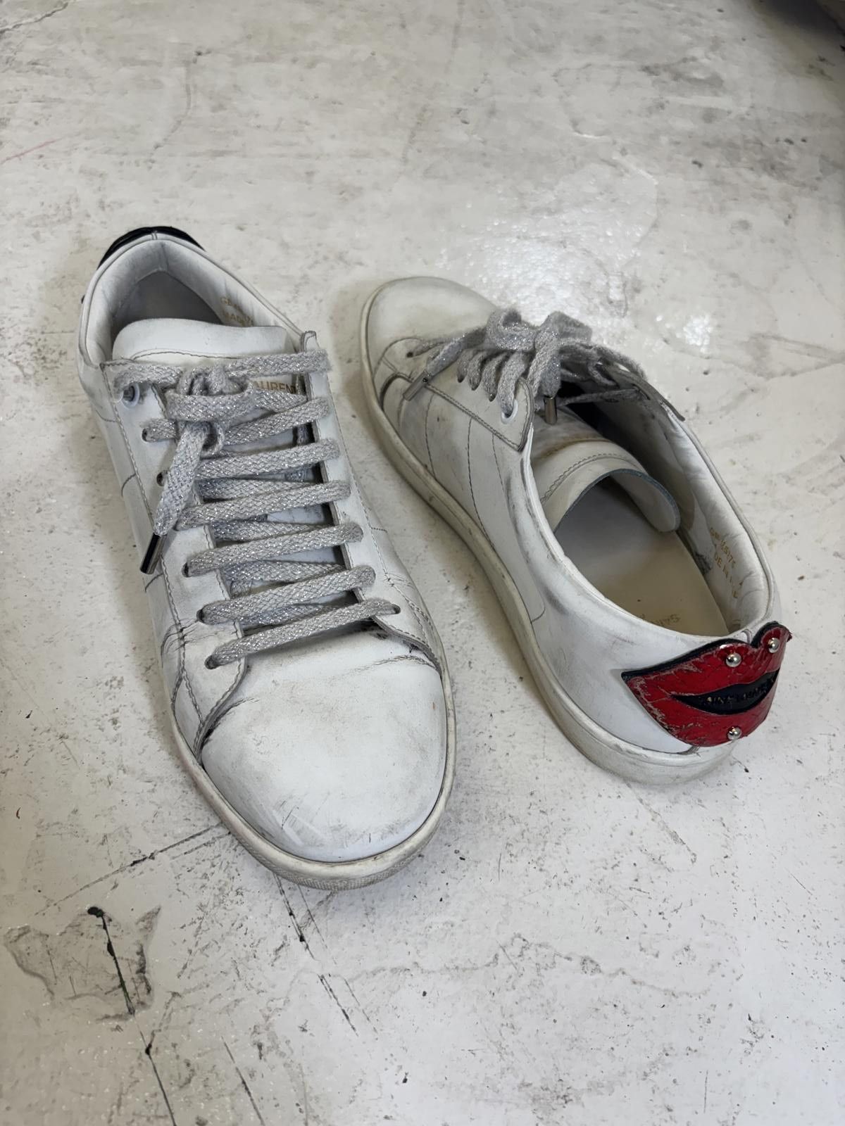 Saint Laurent Paris Saint Laurent Paris Lip Sneakers Size US 9 / EU 42 - 1 Thumbnail
