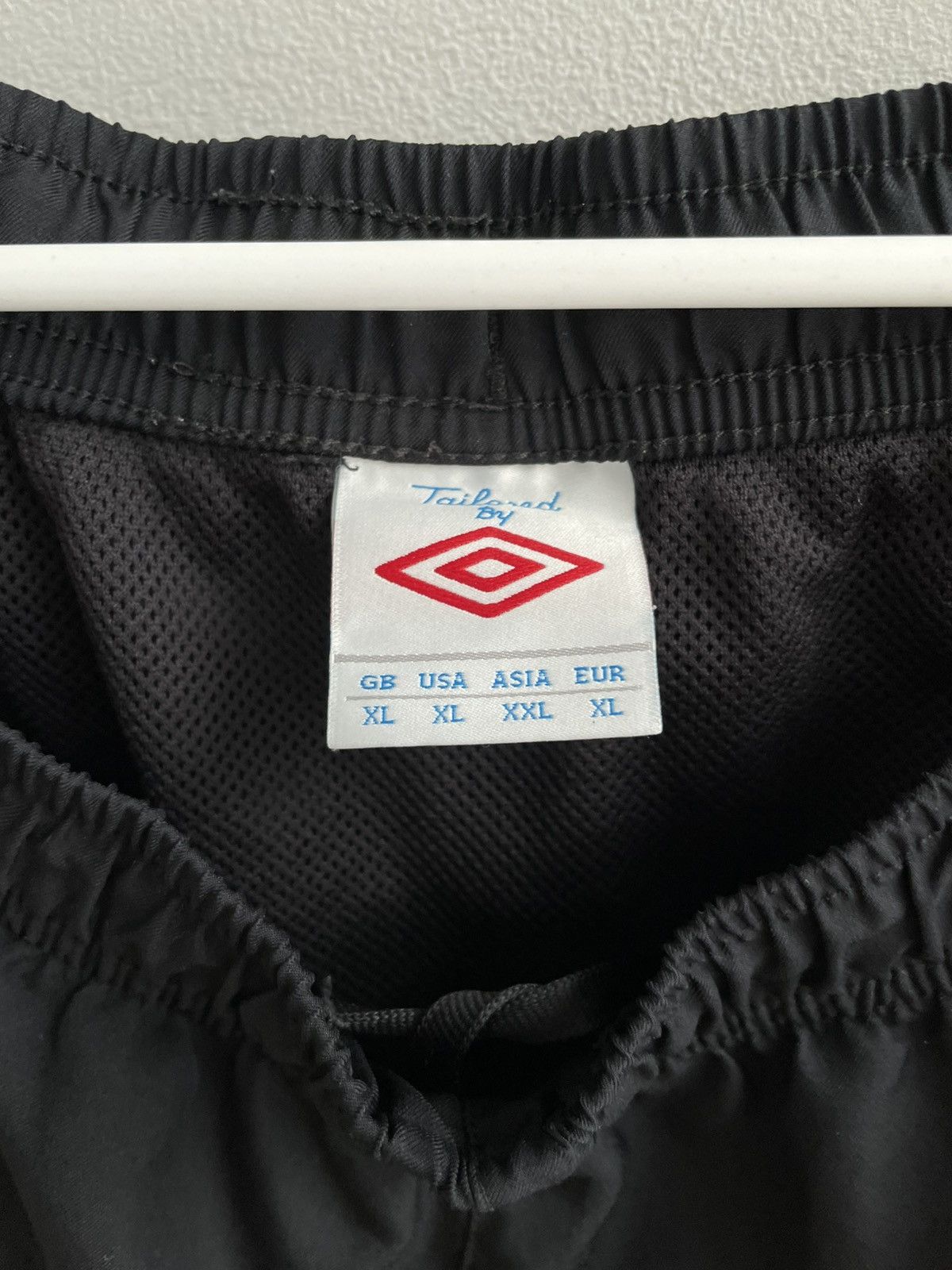 Umbro Southampton 2010 2011 125TH Football Shirt Soccer Jersey Size US XL / EU 56 / 4 - 21 Thumbnail