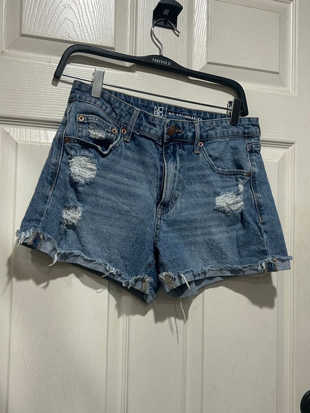 Other Juniors No Boundaries Jean Shorts Size 7 Blue Distressed Size 30" / US 8 / IT 44 - 1 Thumbnail