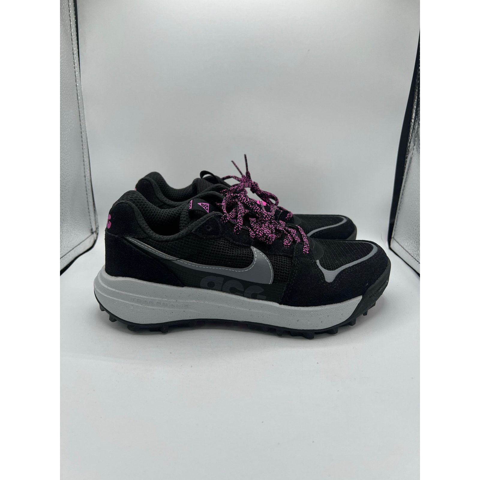 Nike Nike ACG Lowcate “Black Grey Hyper Violet” size 5 men/ Size US 6.5 / IT 36.5 - 3 Thumbnail